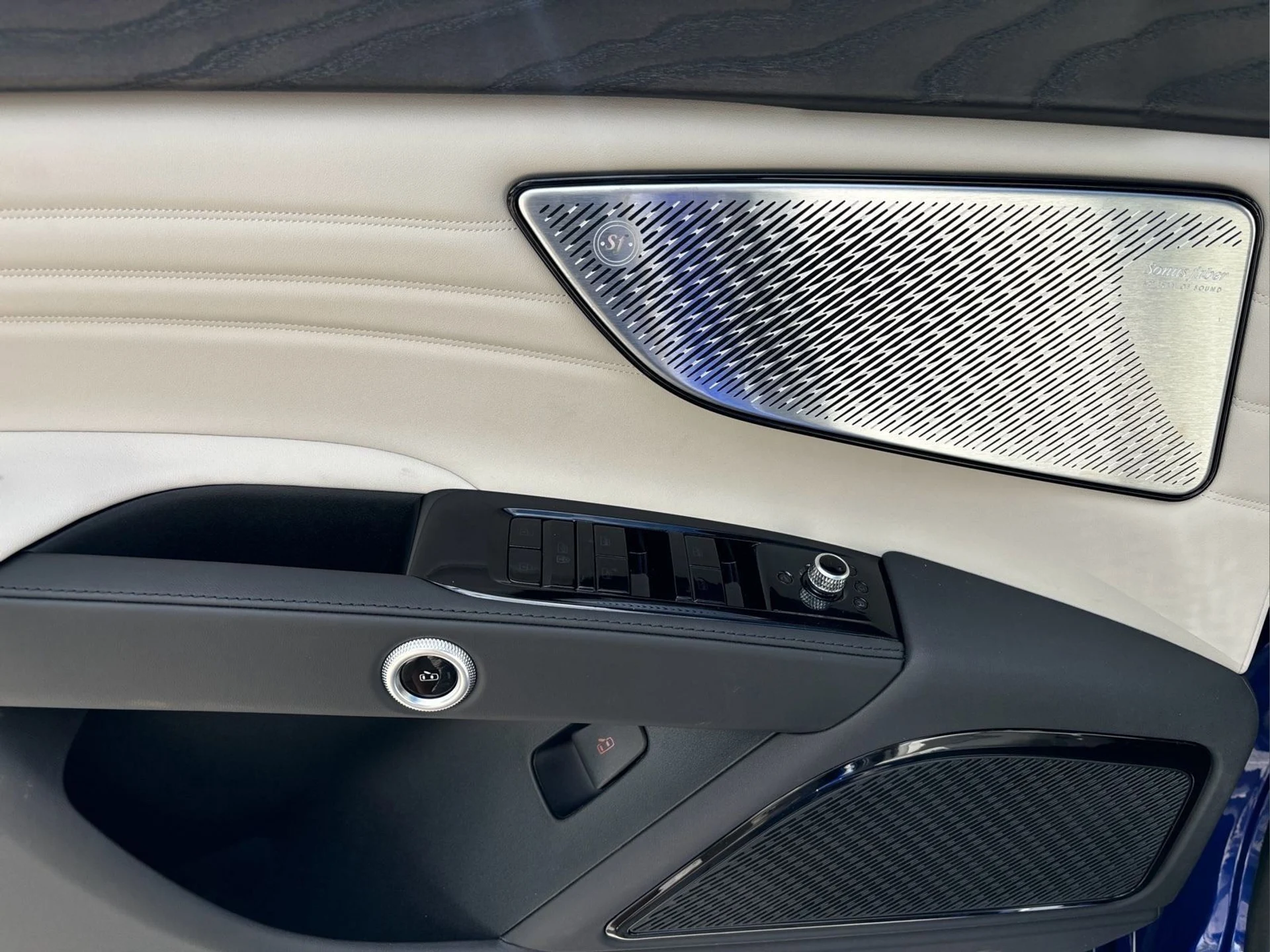 mph034_1369846969_ba94228e882d4206826923bc99764ec0_7308afb263