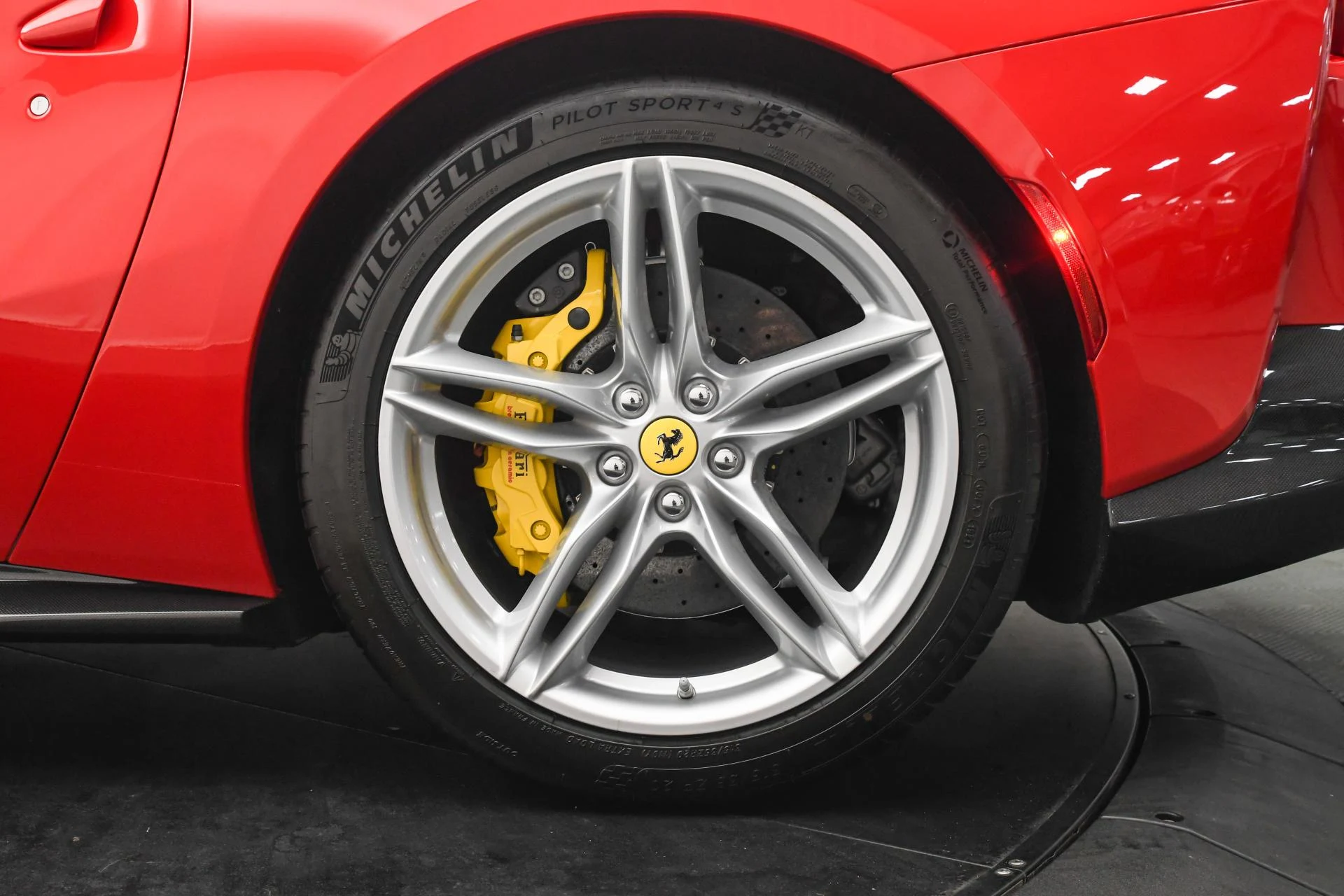 mph034_1371894943_Used_2022_Ferrari_812_GTS_1752652163_78ec7c0735