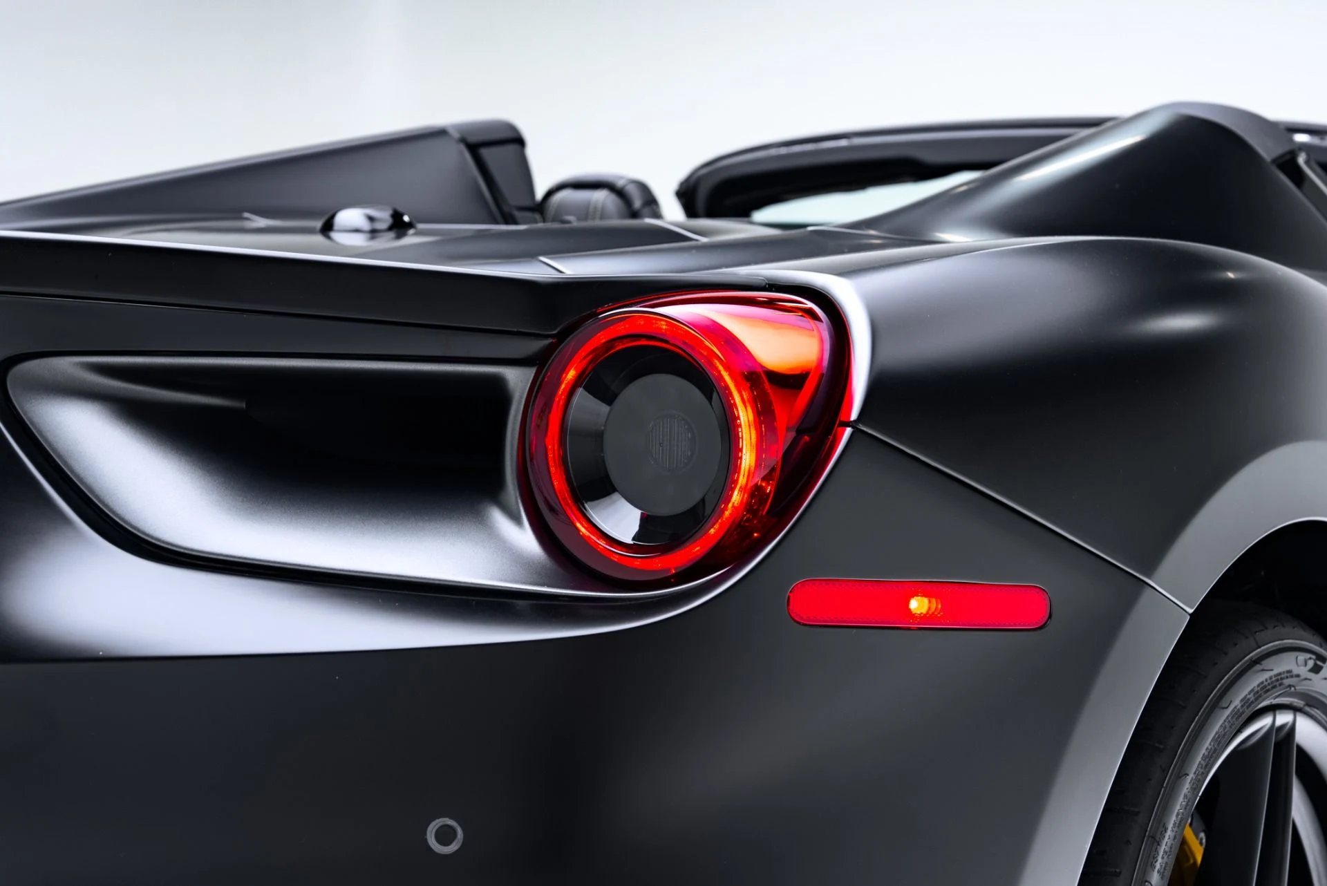 mph034_1383531455_Used_2018_Ferrari_488_Spider_1771880321_55c429fe67