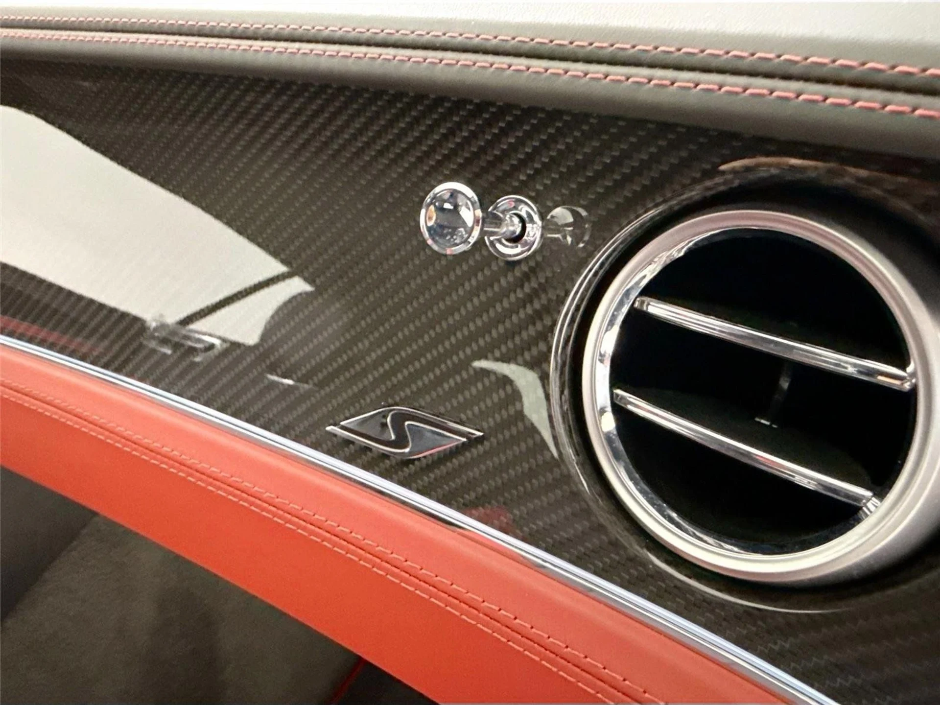 mph034_1416658820_e0ea40d984f5bbb674197b9d662ef2c4_d8bce2cfe4