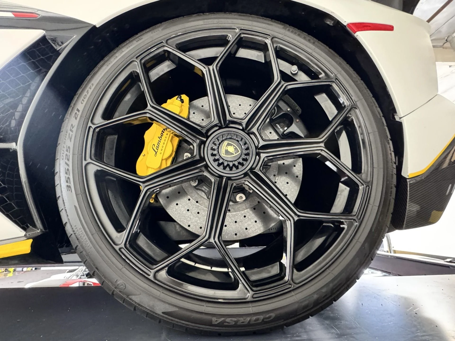 mph034_142269894_Used_2021_Lamborghini_Aventador_SVJ_LP_770_4_SVJ_1780076945_086d9ac462
