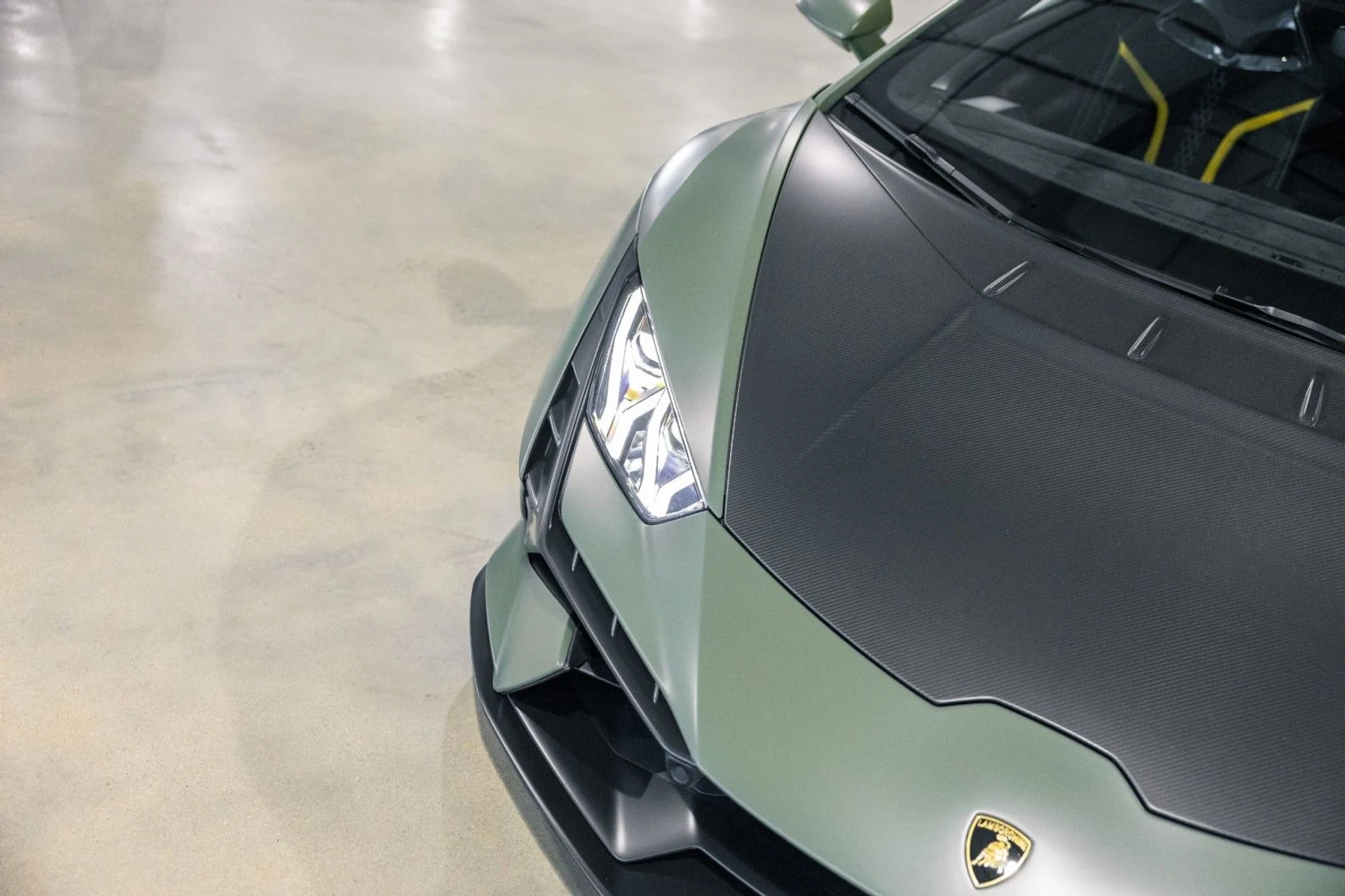 mph034_143656072_k_Q_a6947cde50