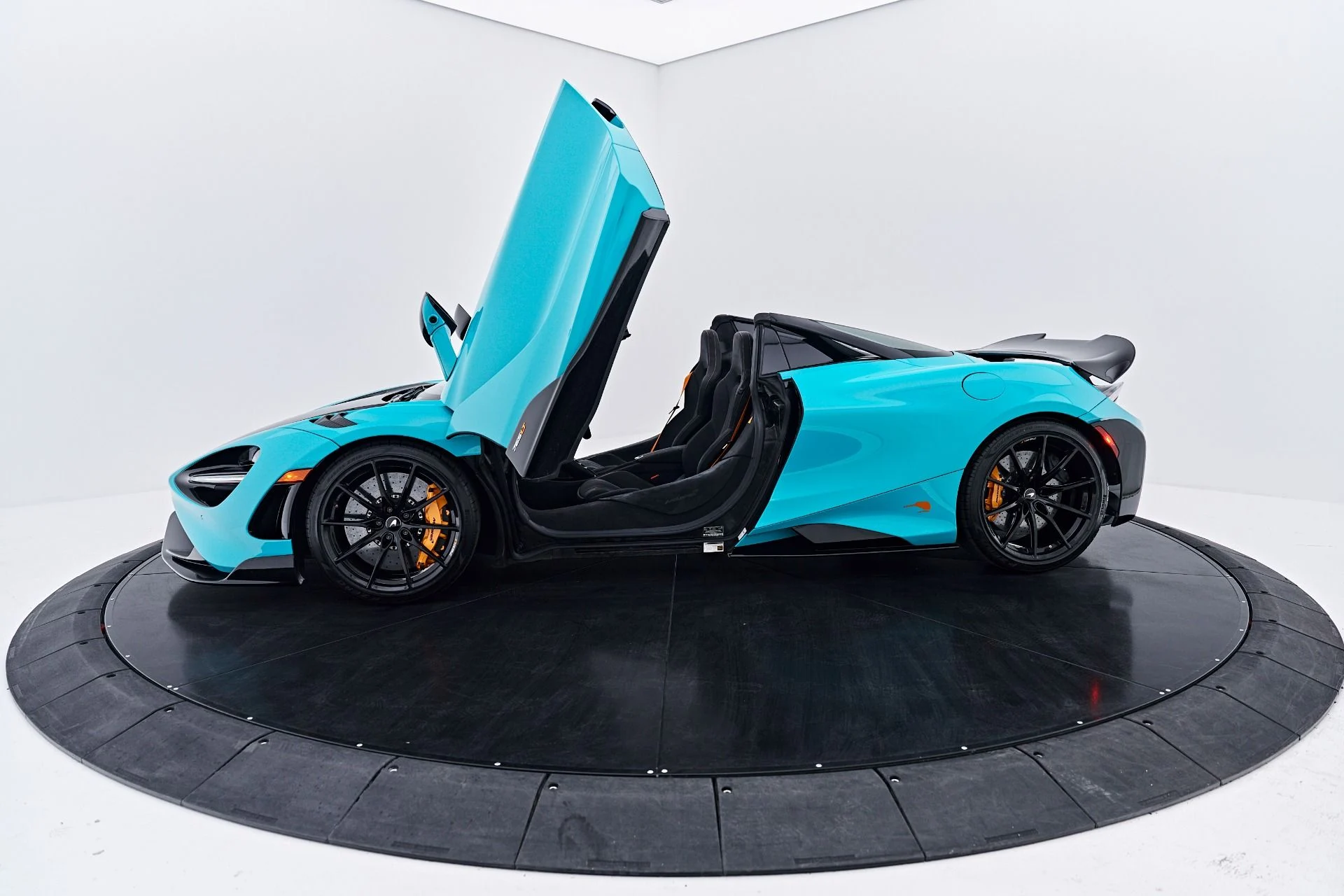 mph034_1436600789_Used_2022_Mc_Laren_765_LT_Base_1786488495_27112c06ef