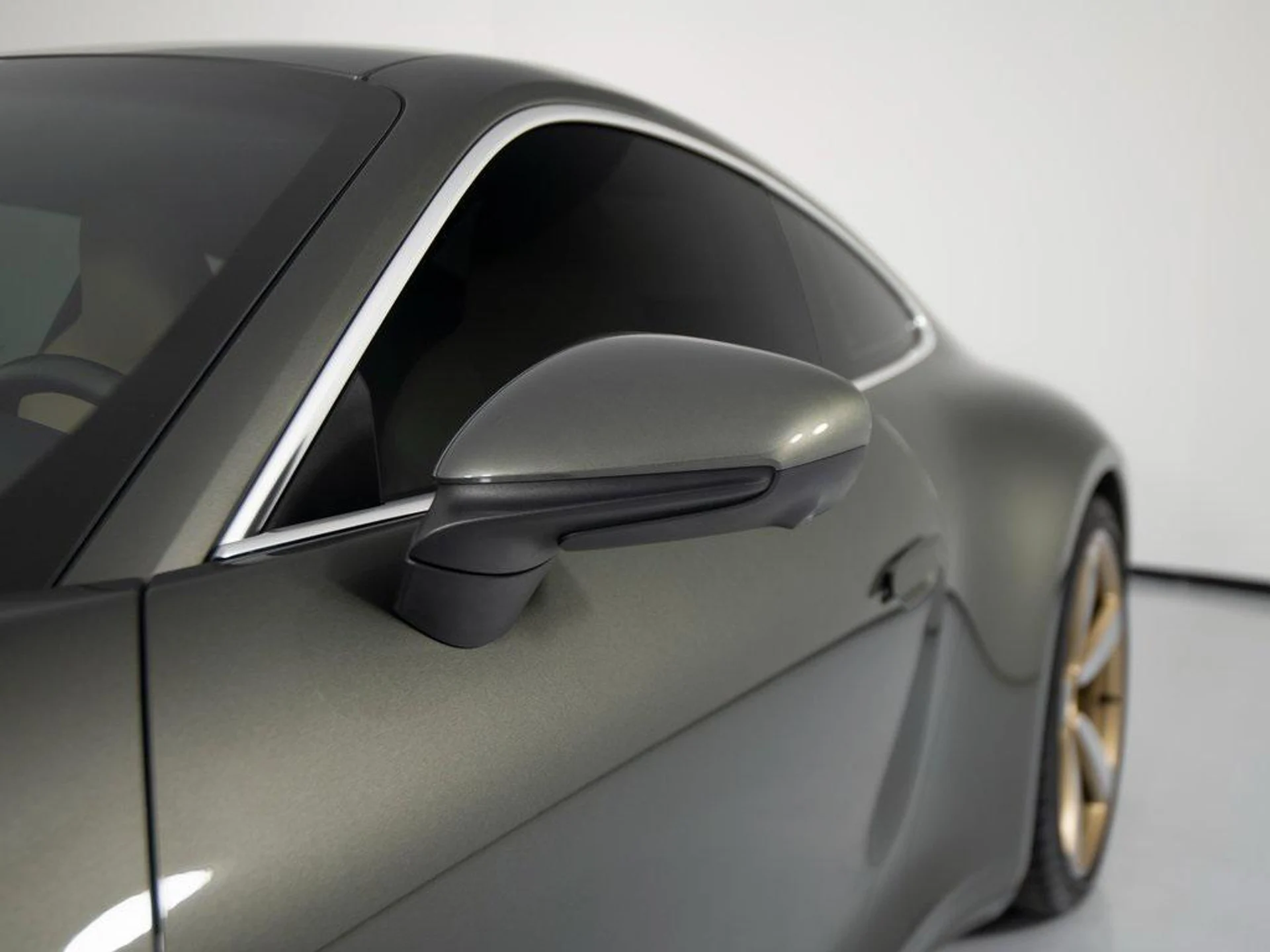 mph034_144952361_d1_W_Ju_R2a_Li_Ut_Mmhw_SR_1h_W_Xi1_Dr_Y_0540a7d2b5