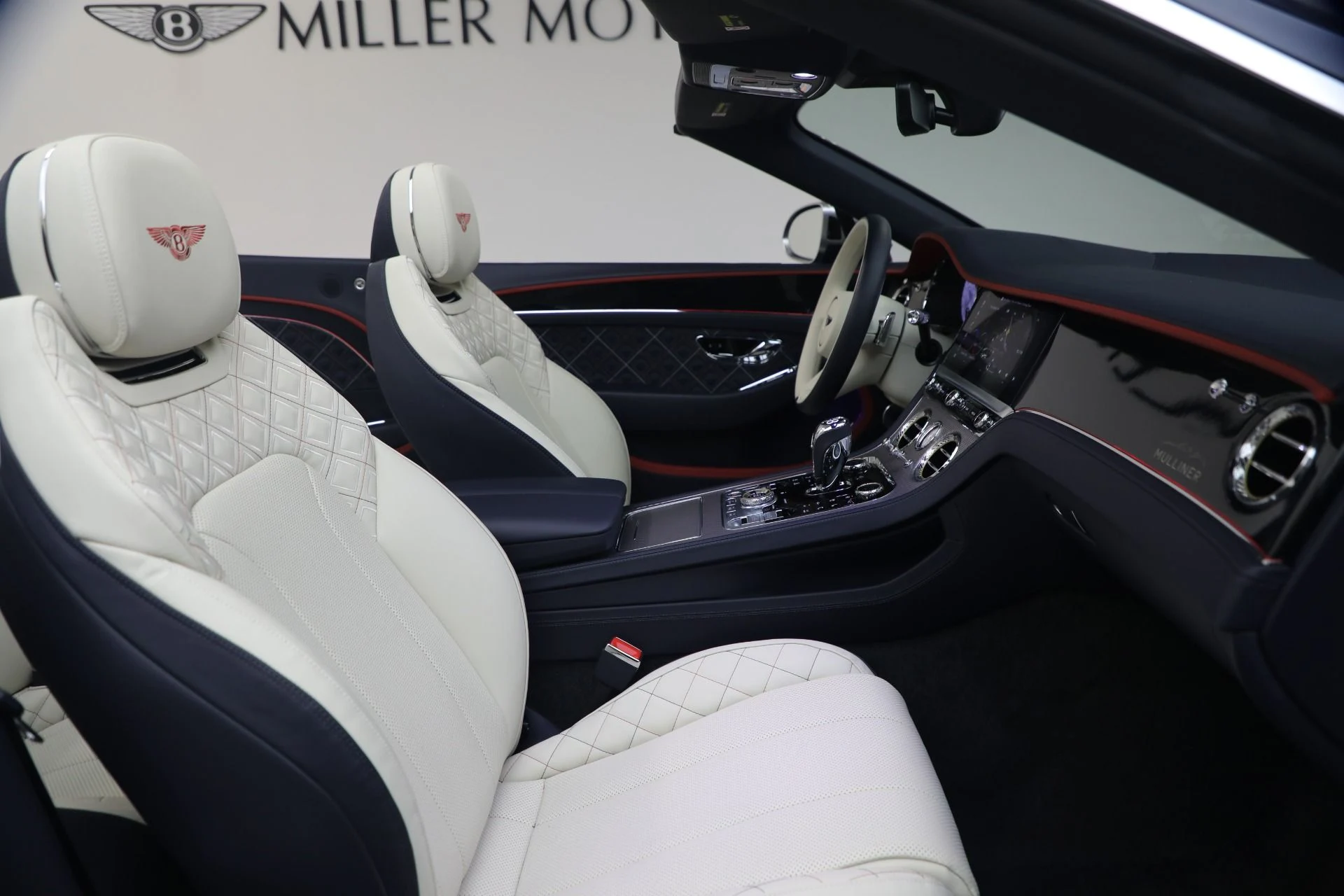 mph034_1464738730_Used_2022_Bentley_Continental_GTC_V8_1774912123_5d2cfa4ab0