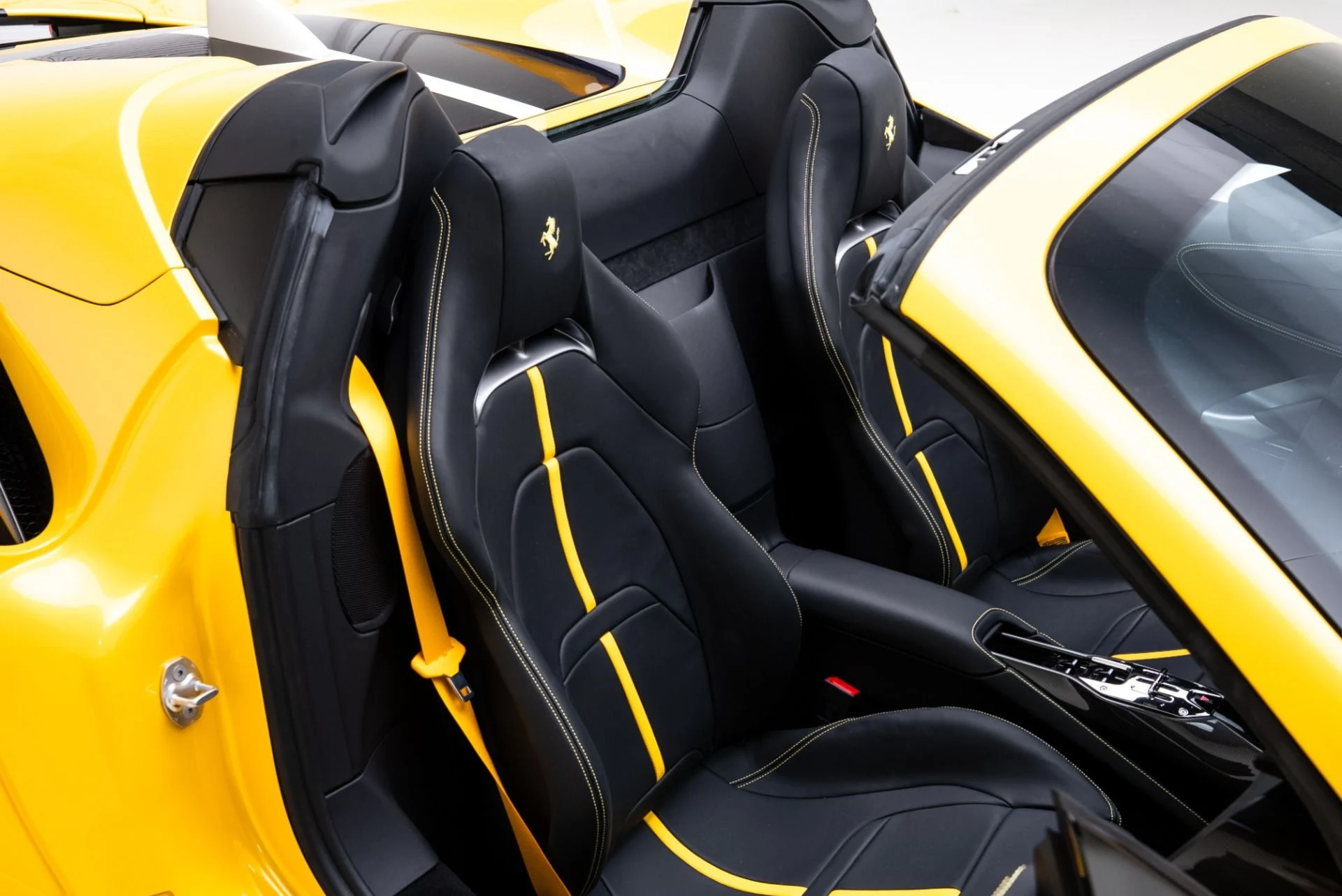 mph034_1470085476_Used_2024_Ferrari_SF_90_Spider_1770854329_089139b10d