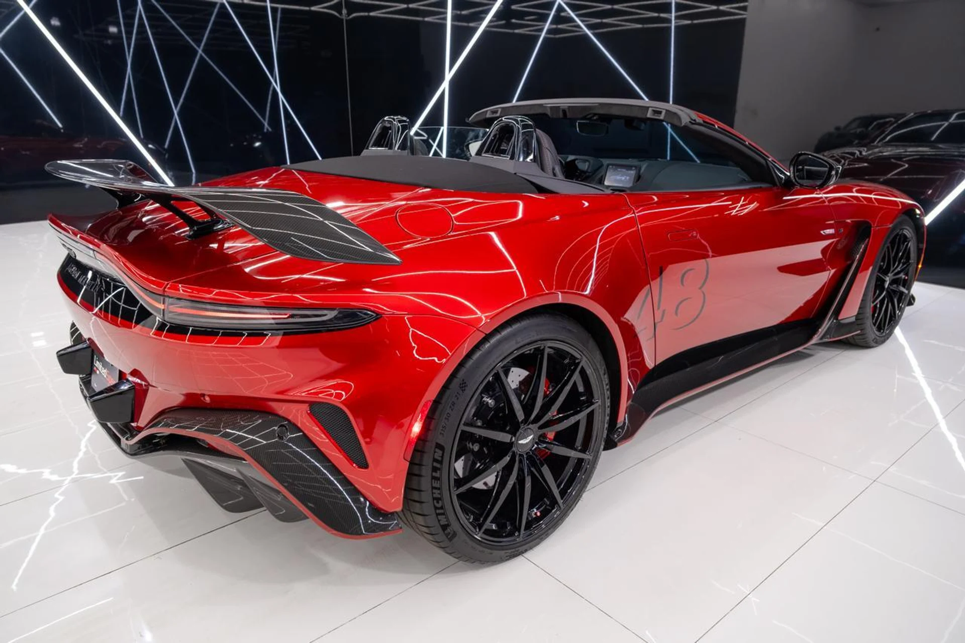 mph034_147669738_9452cde77ce0a1175d9862da99c2db10_d819277c8b