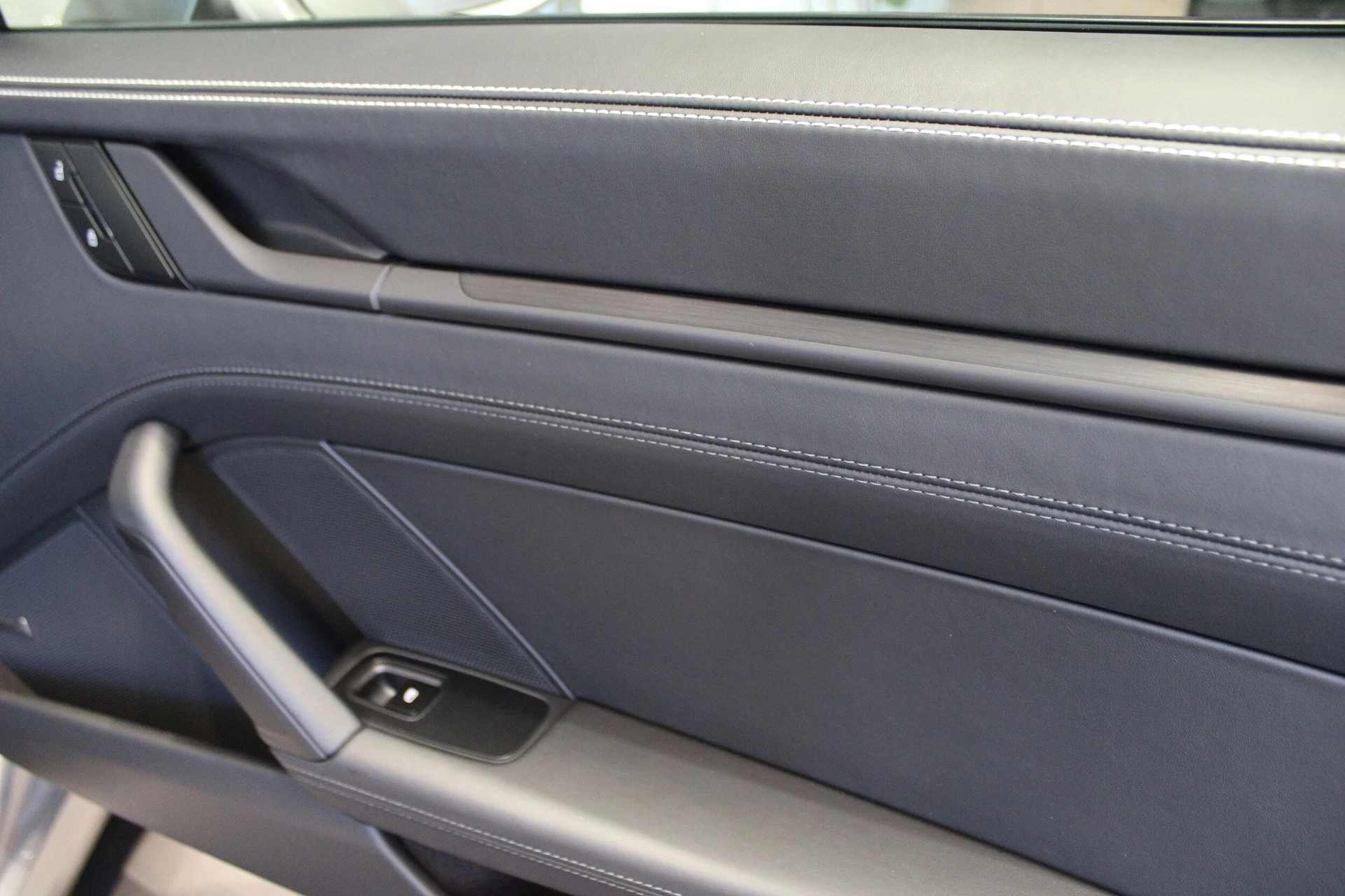 mph034_1477558486_39df65e173d6cf405679cf8d532f2539x_a1139614b8