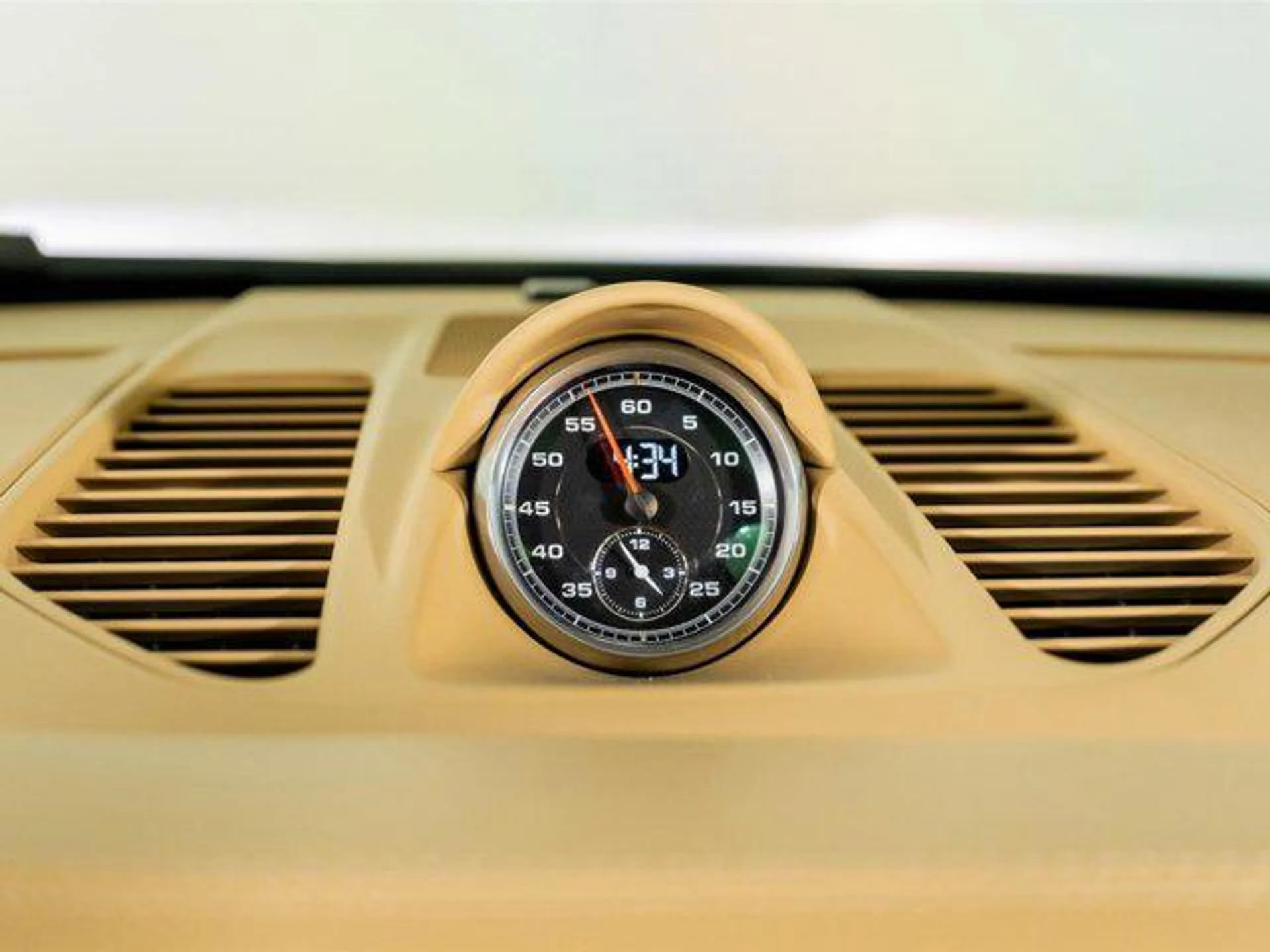 mph034_1486913588_u5_Q3_M5_Zo0mo_f_BPE_5dio_CHG_Bl5k_a3def994ff