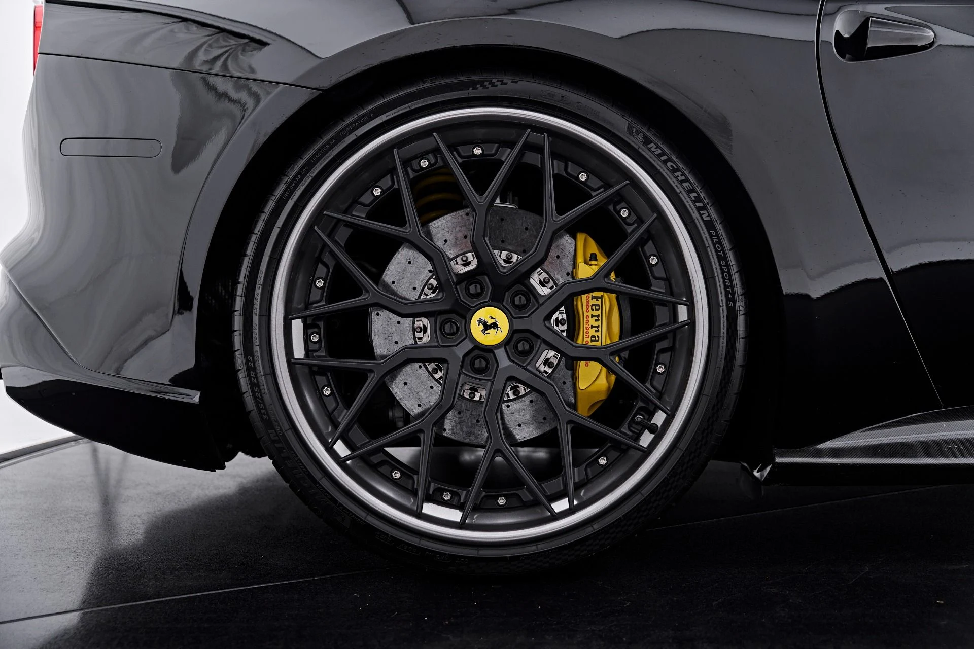 mph034_1487981640_Used_2015_Ferrari_F12_Berlinetta_1790206528_2cd949b170
