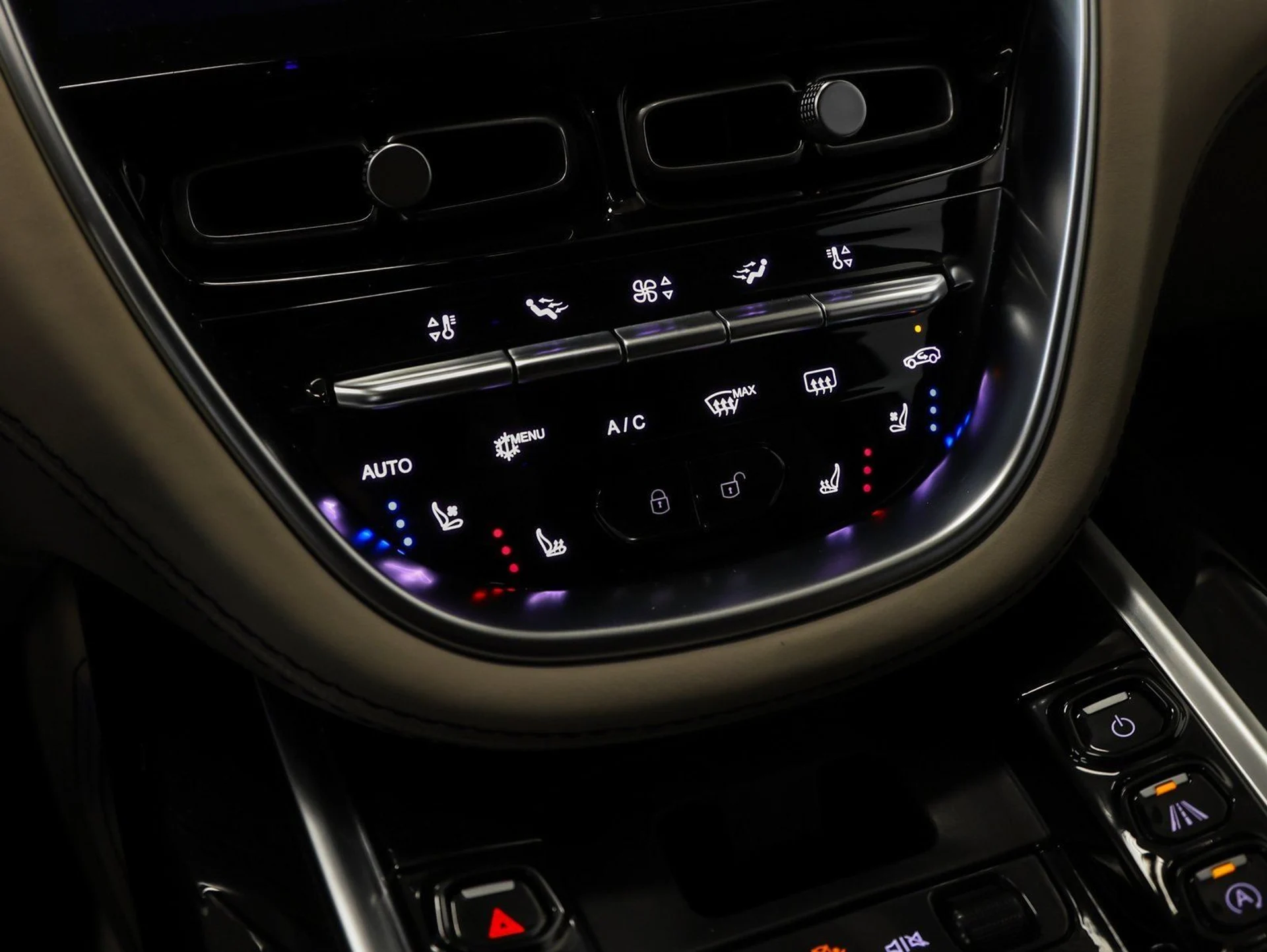 mph034_148841814_35_e715da6044