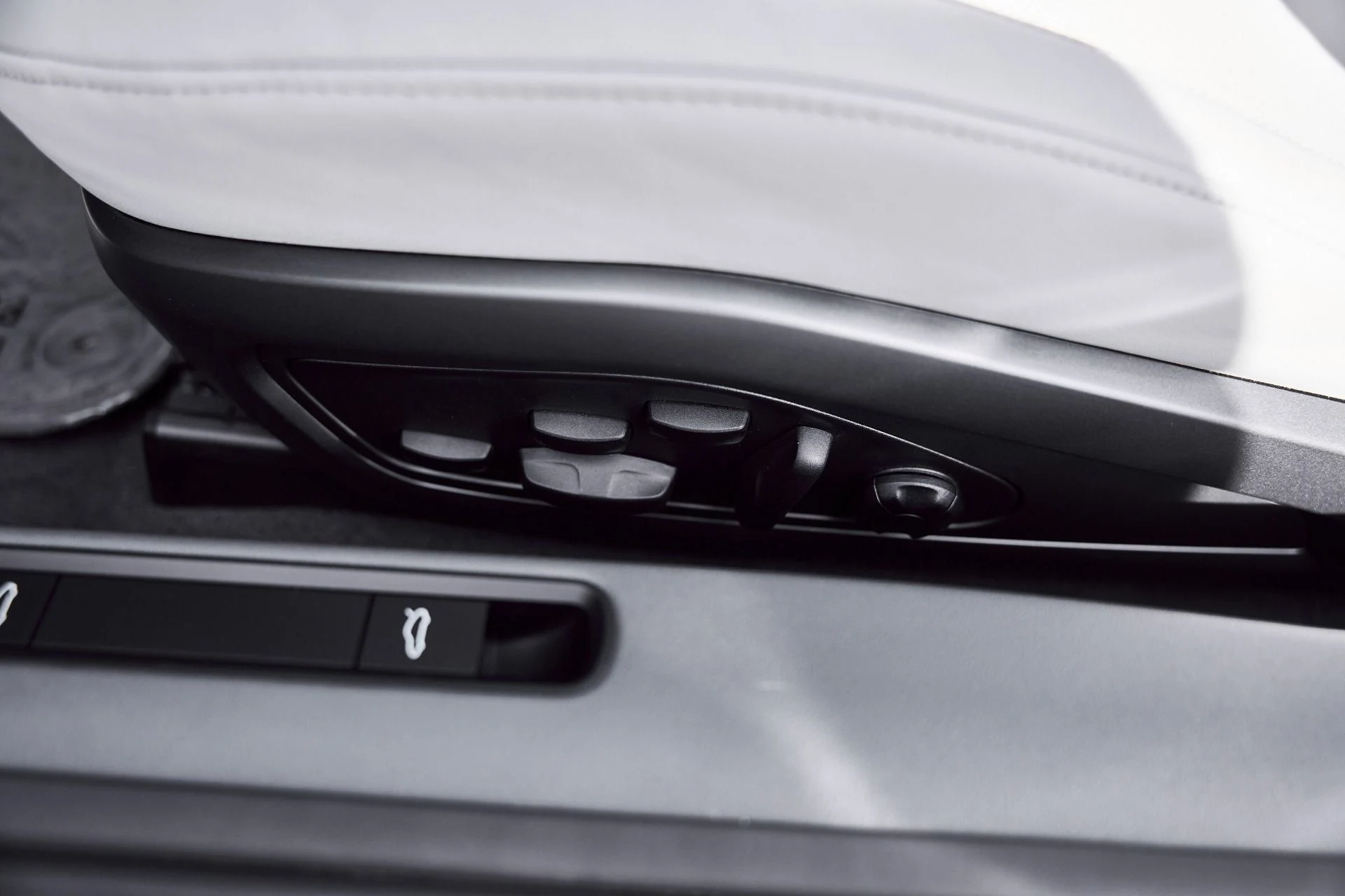 mph034_1498411799_Used_2025_Porsche_911_Turbo_S_1772157279_5540d8c4c3