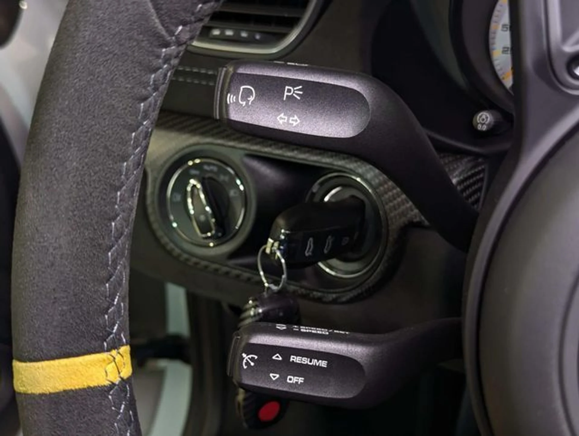 mph034_1511621125_6076773ab09d15282eac50ac021d76c8x_5c5623aa3f