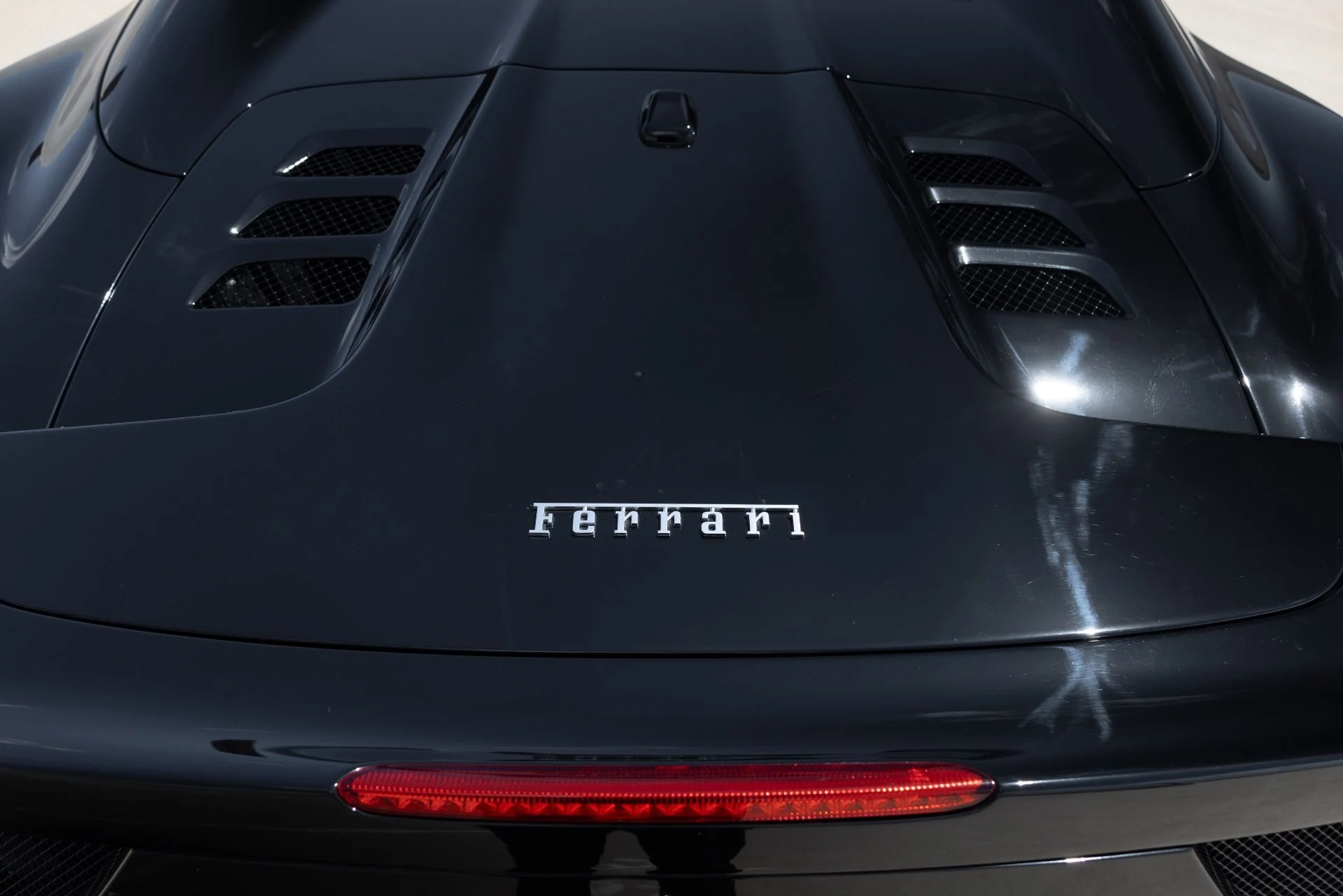 mph034_1540124327_Used_2012_Ferrari_458_Spider_1788476074_d50ecb4896