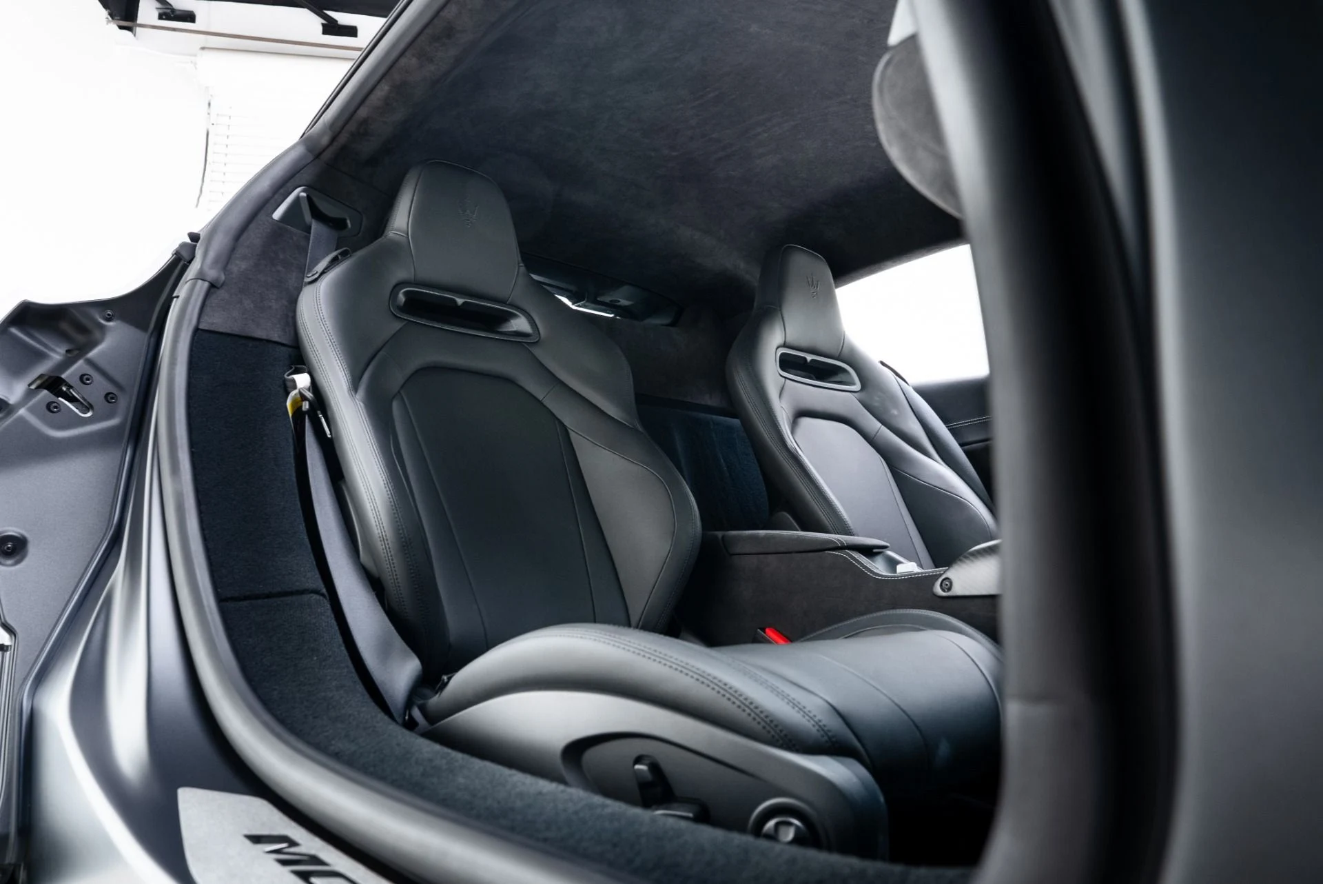 mph034_1544055738_Used_2023_Maserati_MC_20_1771372792_2a773d0b48