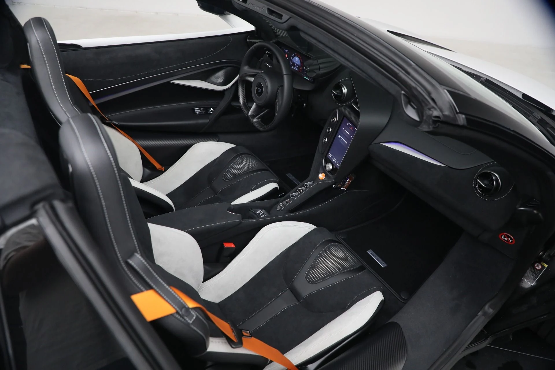 mph034_1545832560_New_2027_Mc_Laren_750_S_Spider_Performance_d03ecd196f