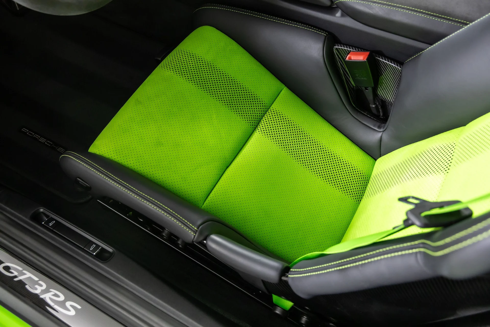 mph034_155439625_70c9084928484d46b94783543eee7190_600205a2da