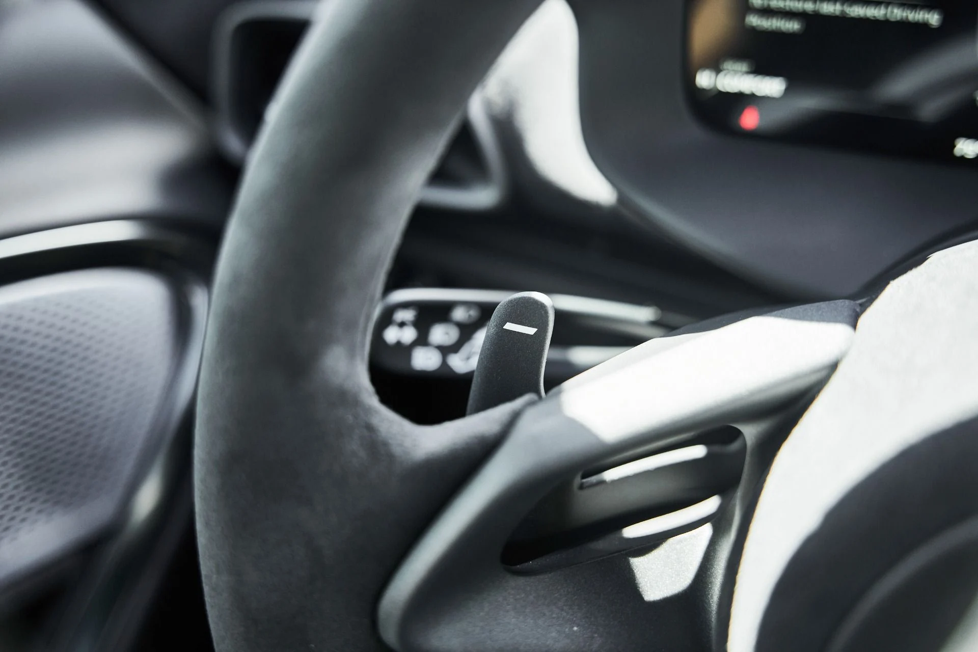 mph034_1556745916_Used_2024_Mc_Laren_Artura_1774742232_d3fcb87a33