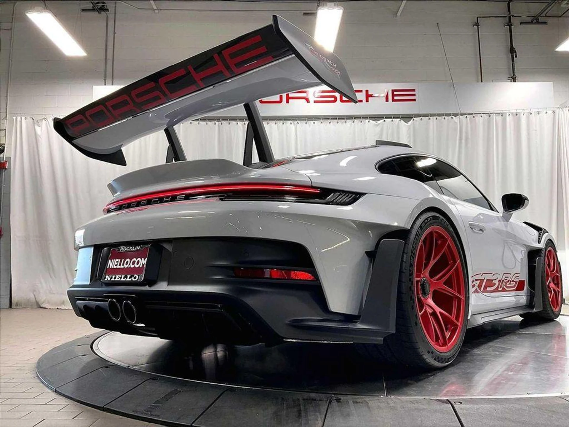 mph034_1580771327_C3yr_R_Kr_R_Swi24_Z_Zq_T_Tj_Eg_MMJS_Hg_306a6bdaae