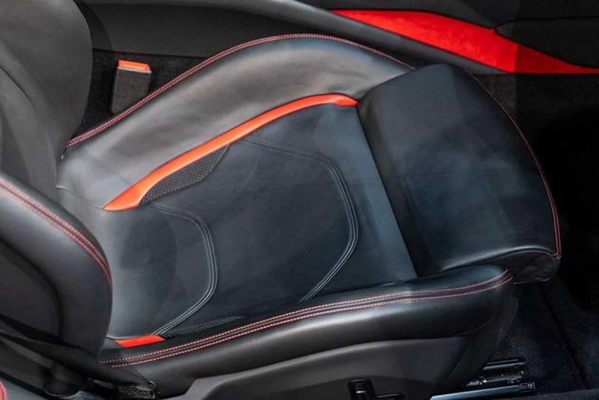 mph034_159040542_Qyu_ONT_0dk_T1_MJ_6_Uah_Y5_Re1_B_Gv_U_65511be31f