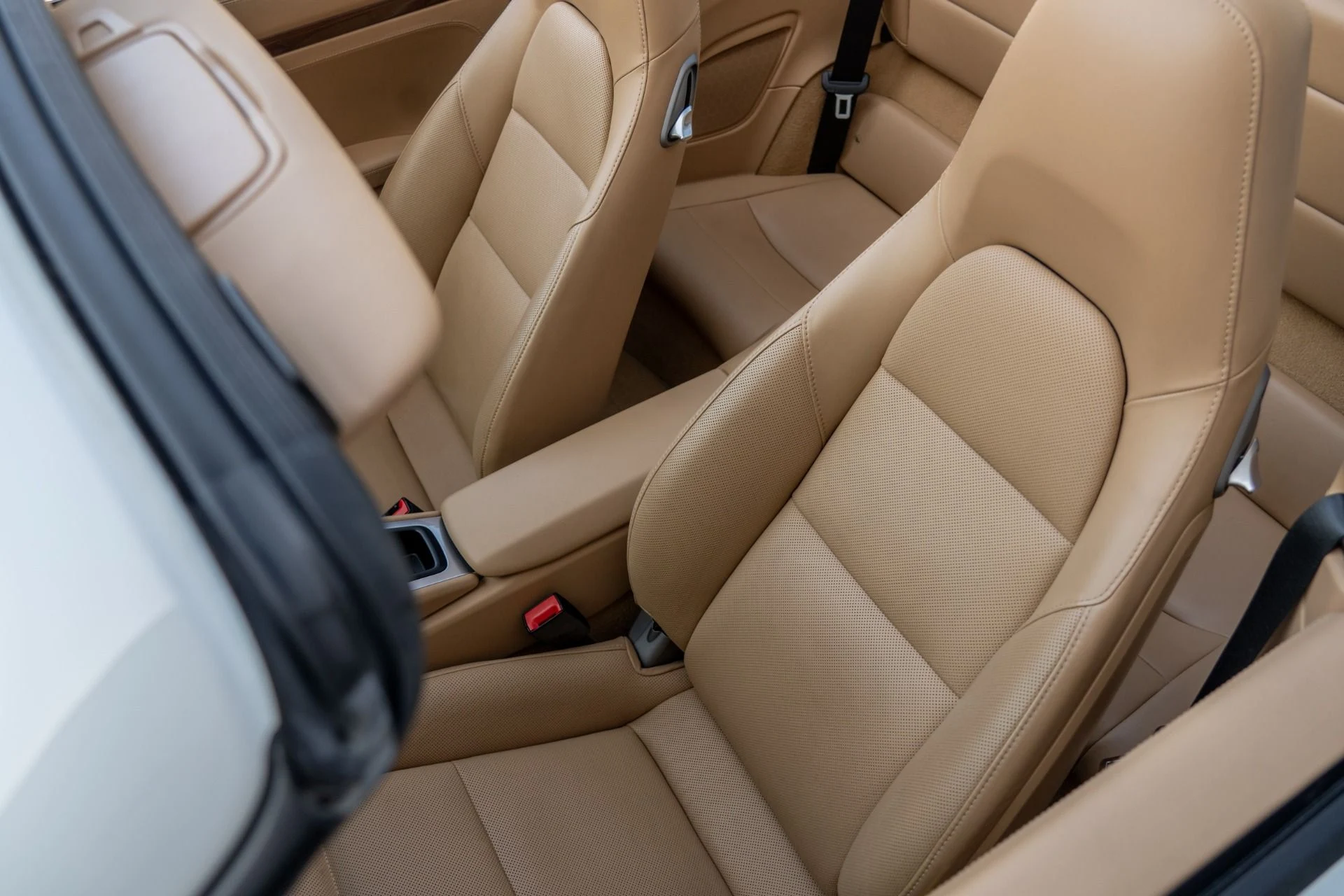 mph034_1596461803_Used_2013_Porsche_911_1763146641_f465f1eb9b