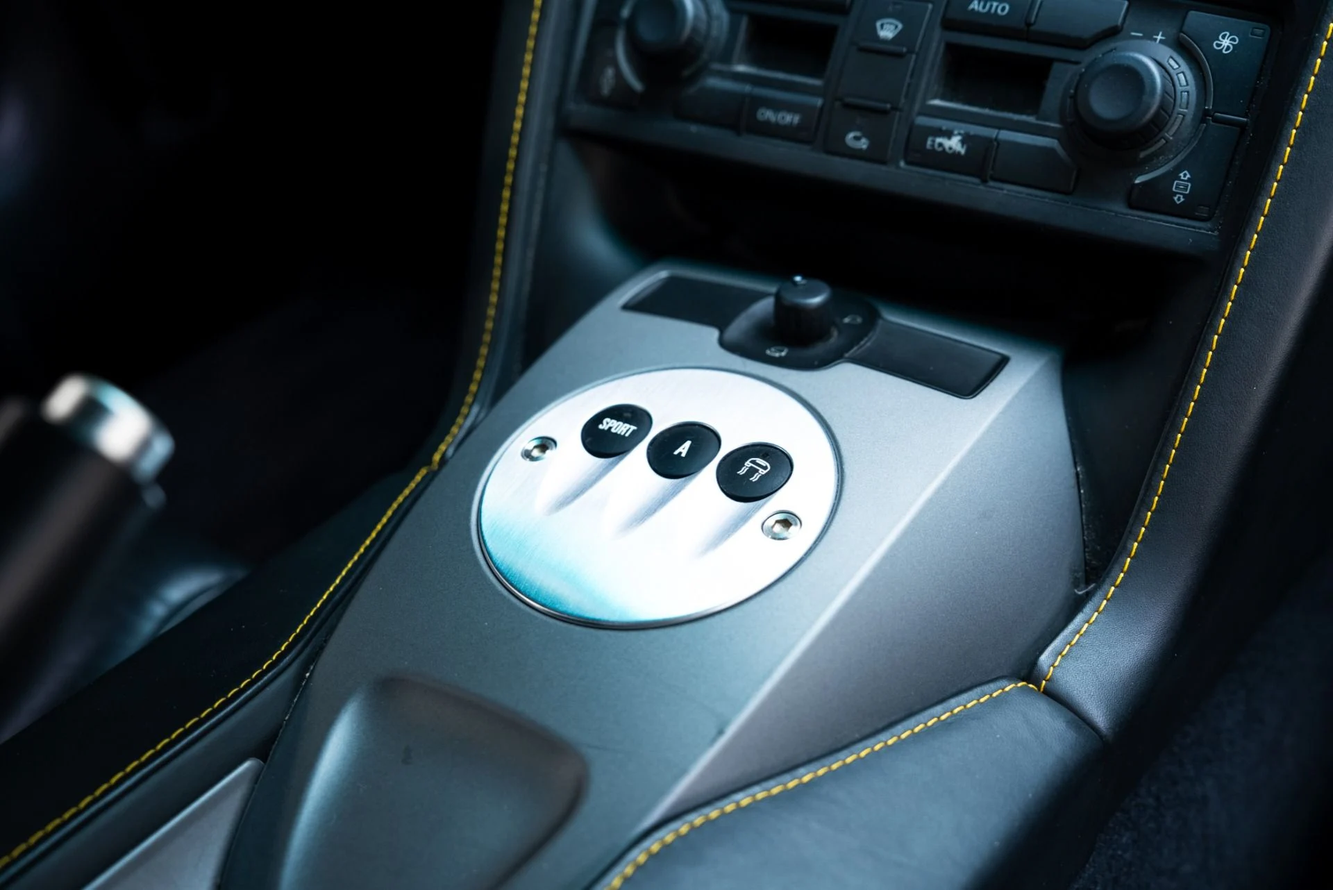 mph034_1618843413_Used_2004_Lamborghini_Gallardo_1769620319_d1a321613e