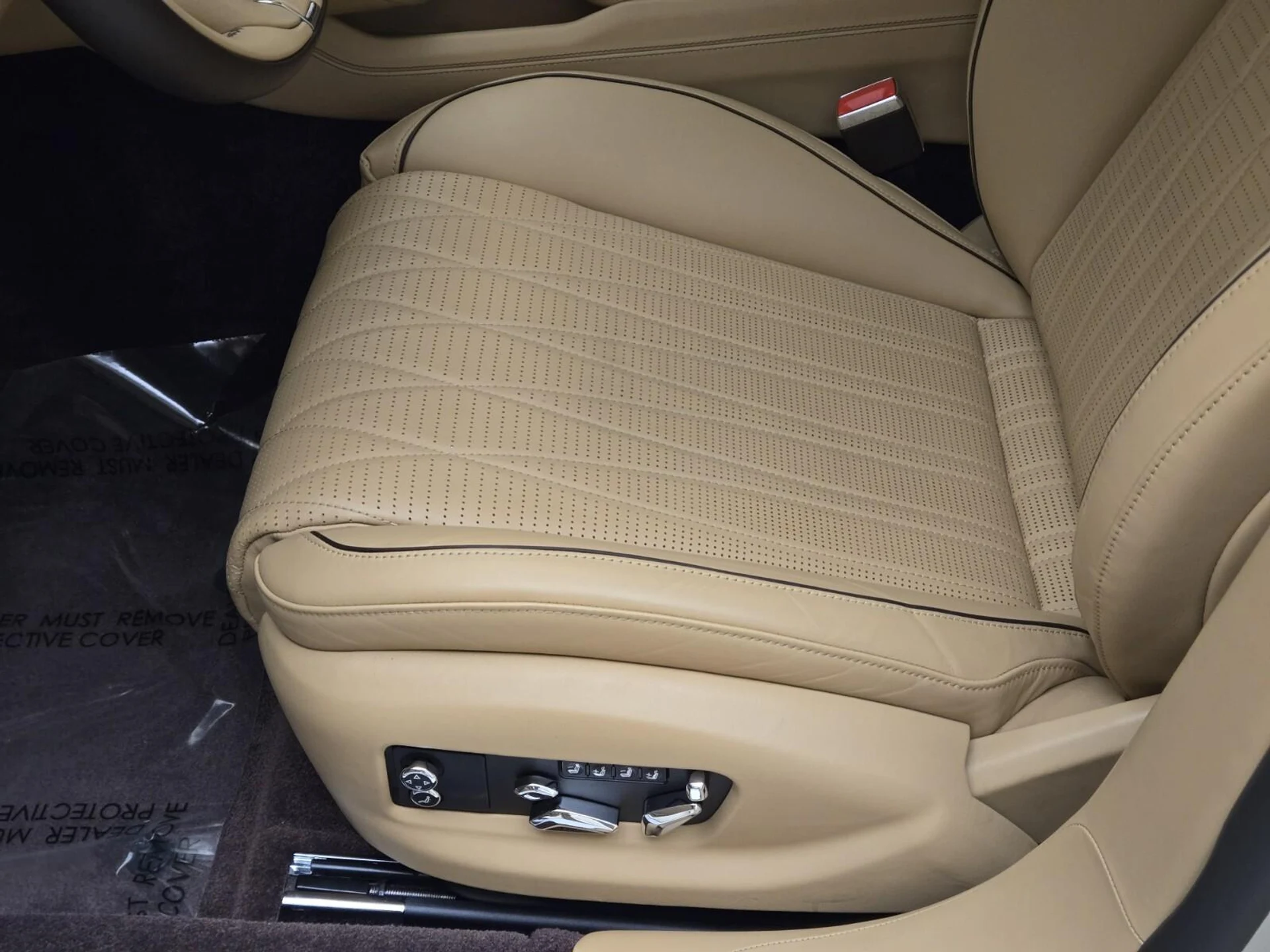 mph034_1626214260_Used_2022_Bentley_Flying_Spur_V8_1767077534_bce7d9fac8