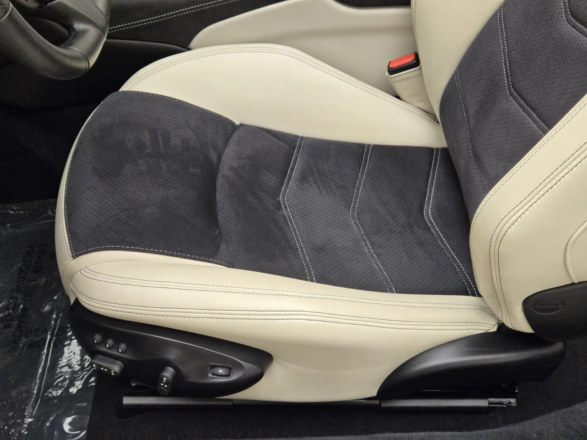 mph034_1635968032_Used_2018_Maserati_Gran_Turismo_Sport_1753858134_07e190d891