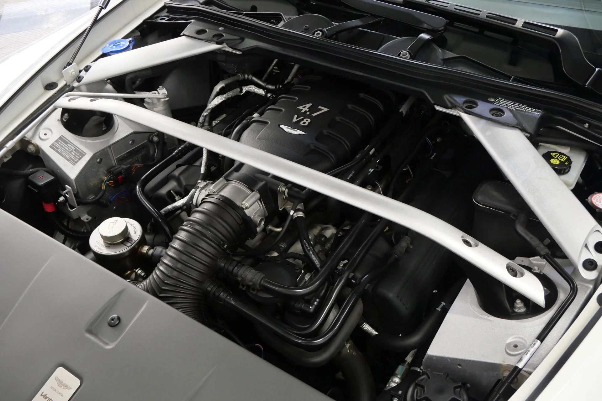 mph034_1660562016_Used_2016_Aston_Martin_V8_Vantage_GT_7_Speed_Manual_Low_Miles_Sport_Exhaust_1777396447_a4e664afae