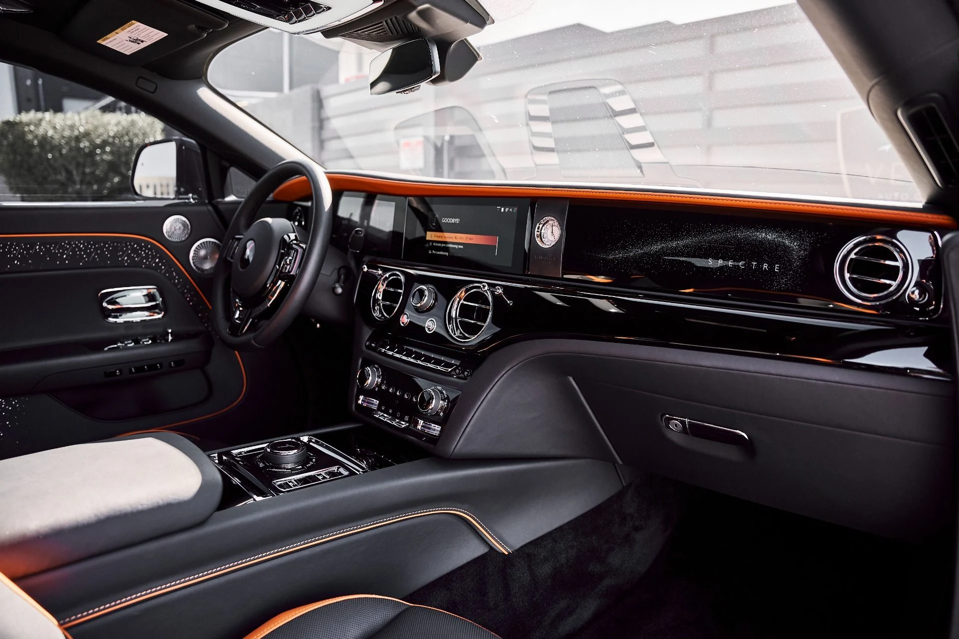 mph034_1662269182_Used_2025_Rolls_Royce_Spectre_Base_1775246528_258c0c4d9f