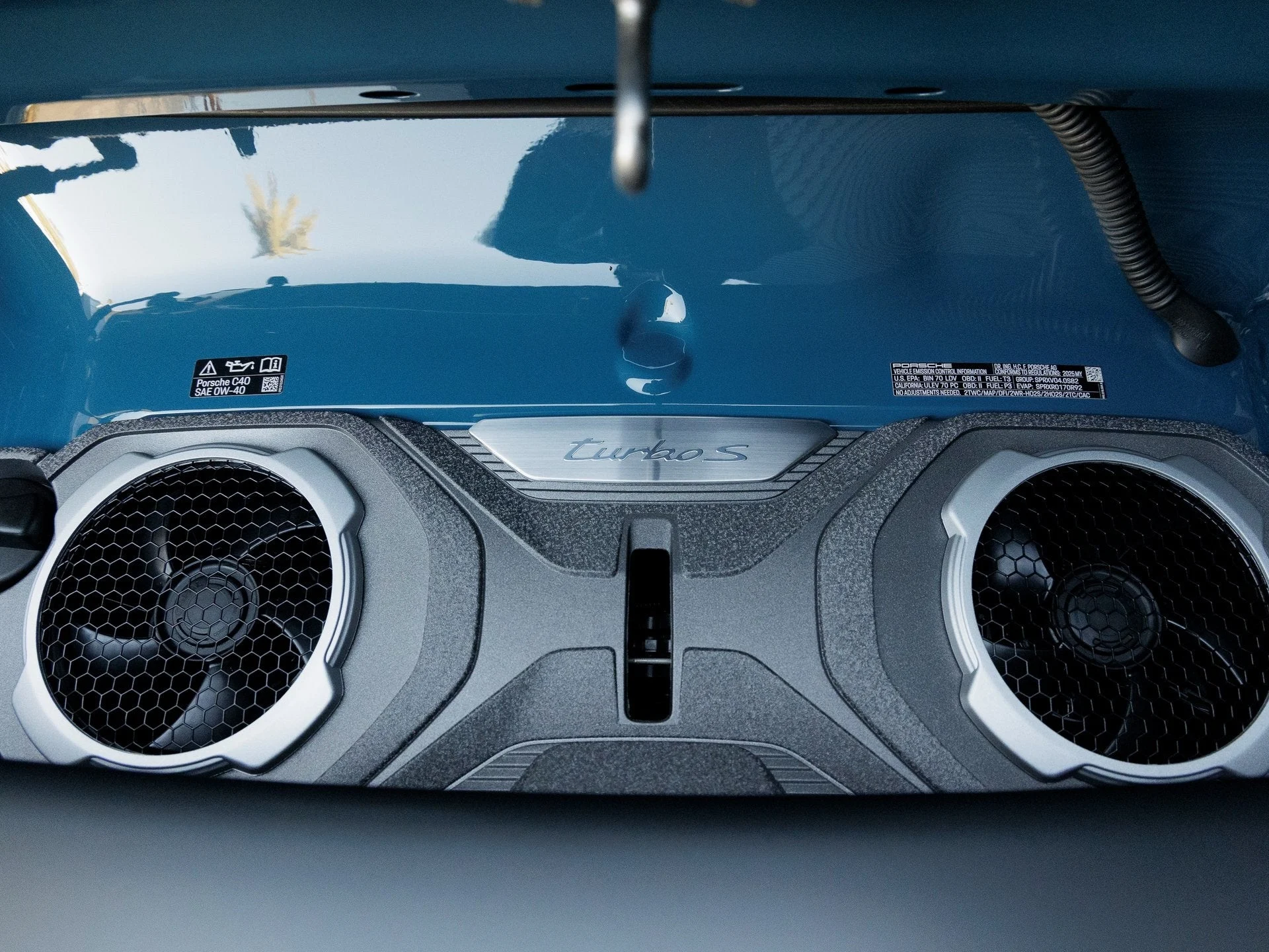 mph034_166363854_35_ae467f9258