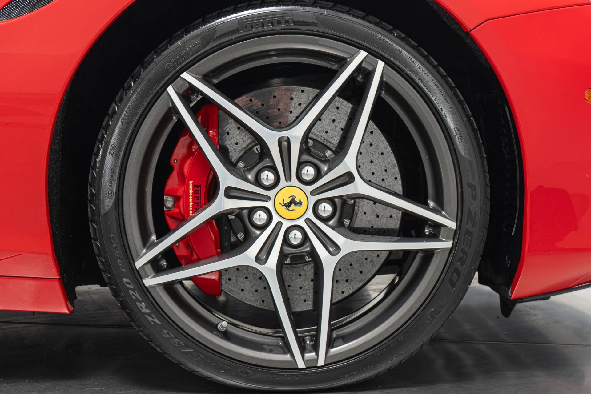 mph034_1673257516_Used_2016_Ferrari_California_T_Diamond_Turned_Wheels_Carbon_Leather_Steering_Wheel_w_LE_Ds_1775075776_91e43fb855