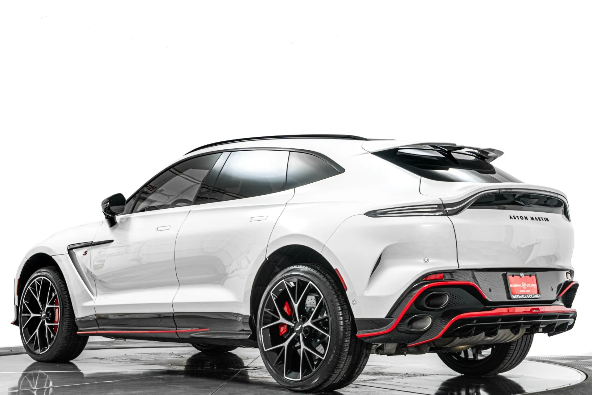 mph034_1676032084_Used_2026_Aston_Martin_DBX_S_1792083378_8ce7208a1c