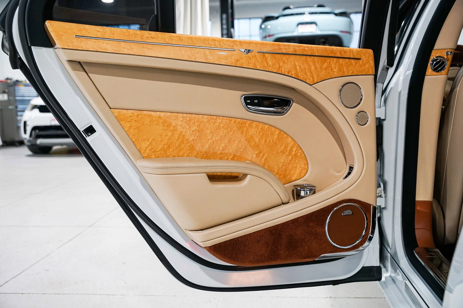 mph034_167735458_66c1ad31763bcacf535356298bee0e75x_d42a579aae