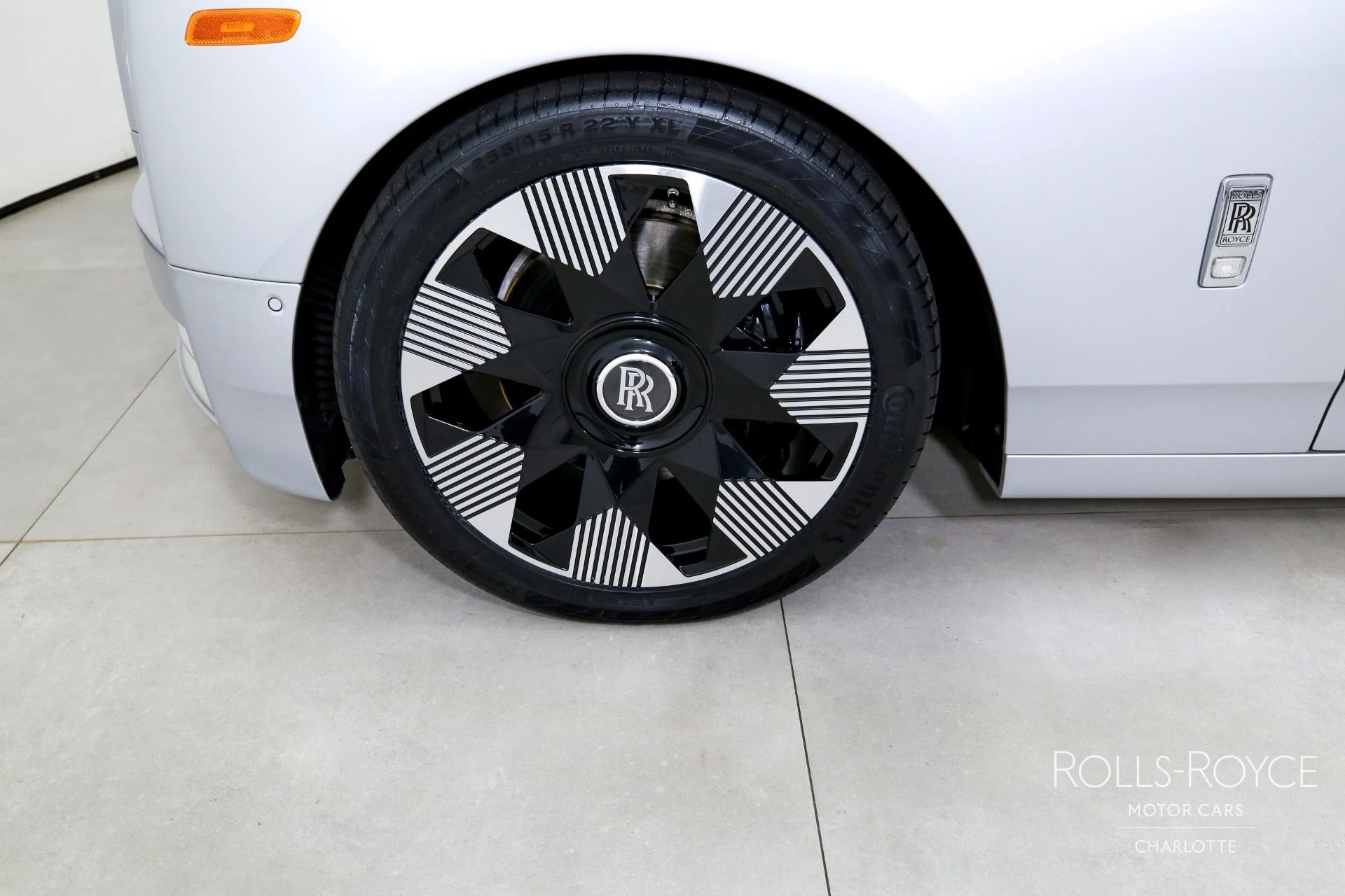 mph034_1685394994_Used_2020_Rolls_Royce_Phantom_1757533219_12d6774b49