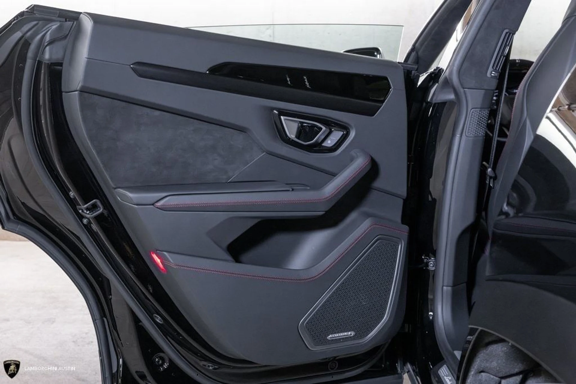 mph034_168582770_1f8d809264fdeffd44e87cb0ff10b67ex_cf004740b9