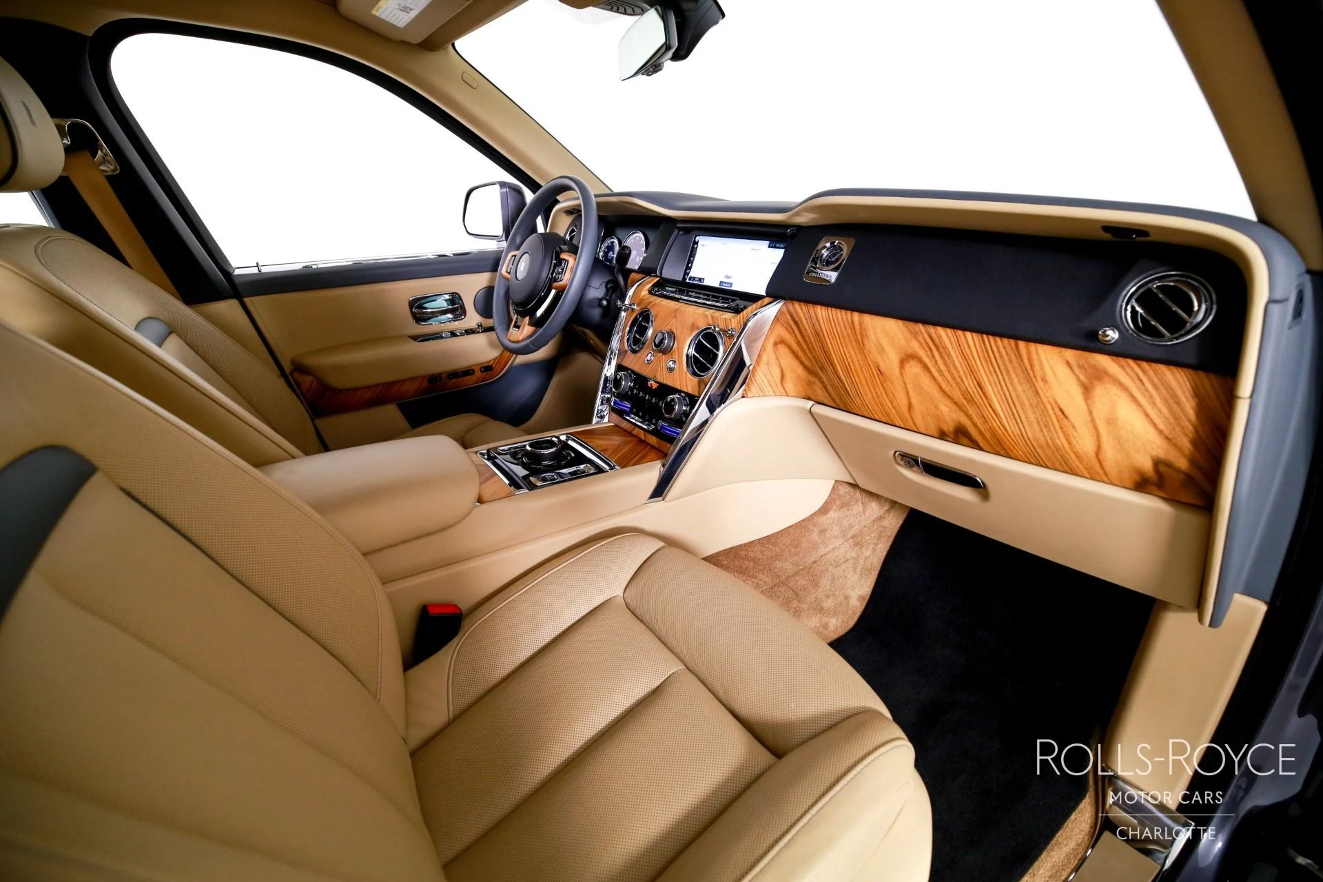 mph034_1694858291_Used_2020_Rolls_Royce_Cullinan_1789145269_2cb473192e