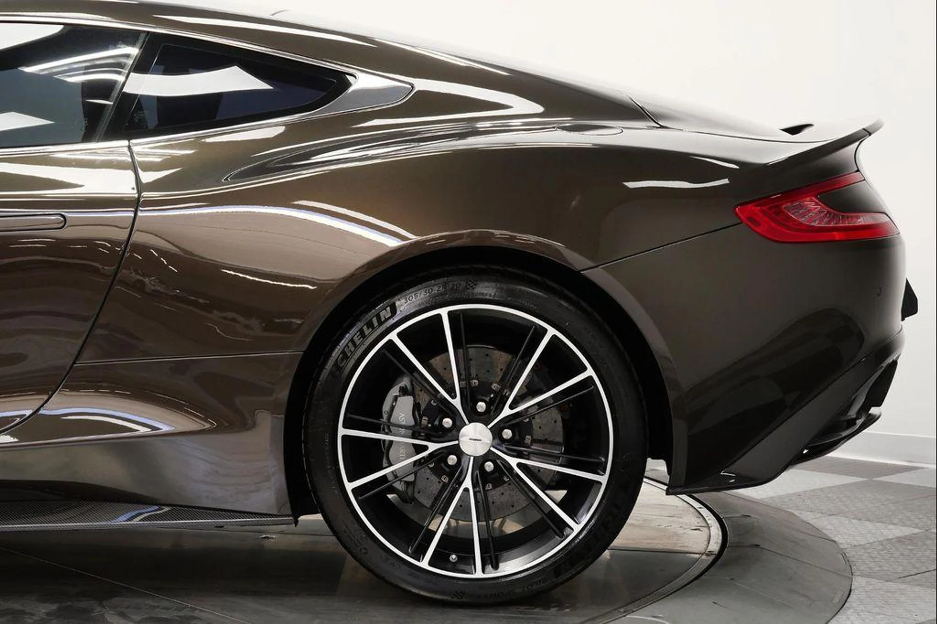 mph034_1702401696_h_FC_Kew_KO_4_Odc_Pz_S_Tfwok_R93fx_Sg_ad958a1aa9