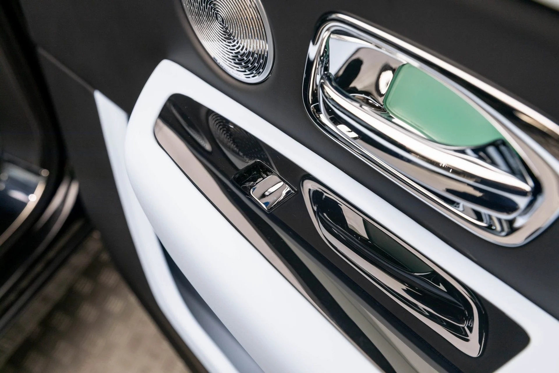 mph034_1708016539_35_8850c3c0f8