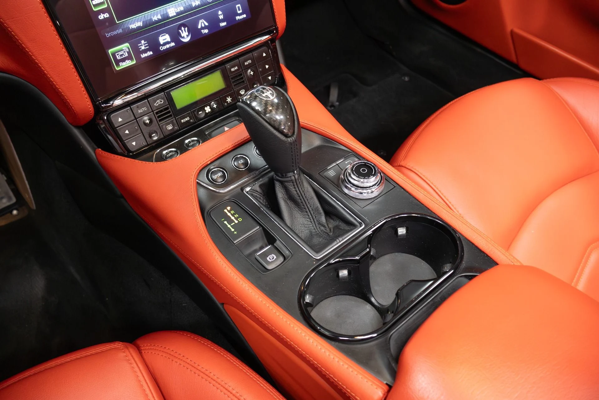 mph034_1709359304_Used_2018_Maserati_Gran_Turismo_1761598740_0bca27eb2a