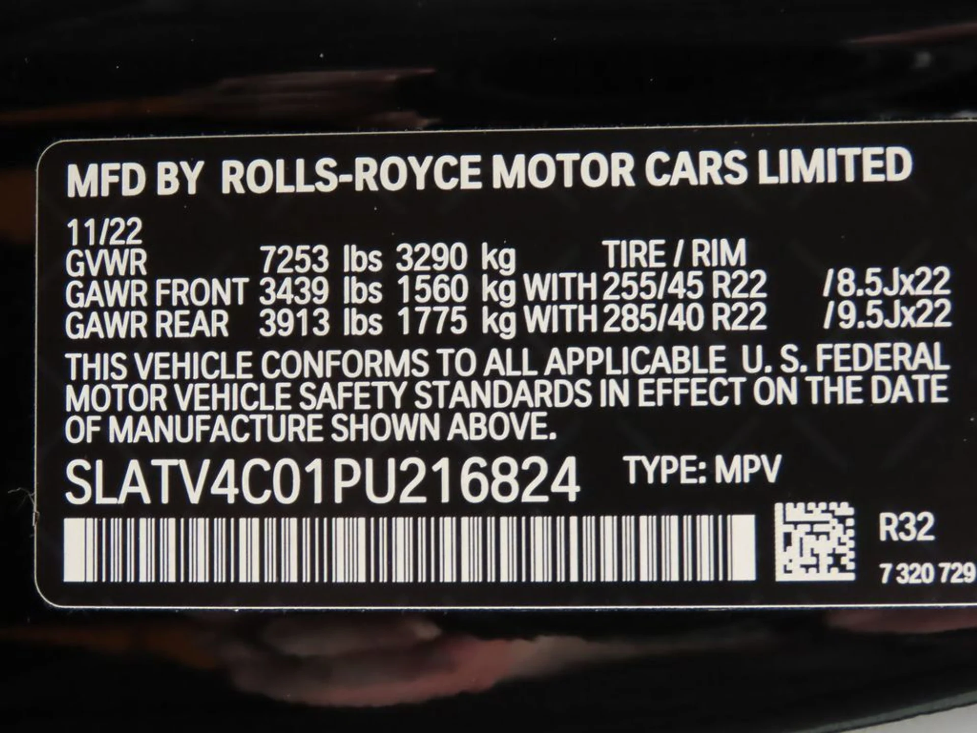 mph034_1716422096_used_2023_rolls_royce_cullinan_sportutility_8119_22974083_35_1024_4c29f68c25