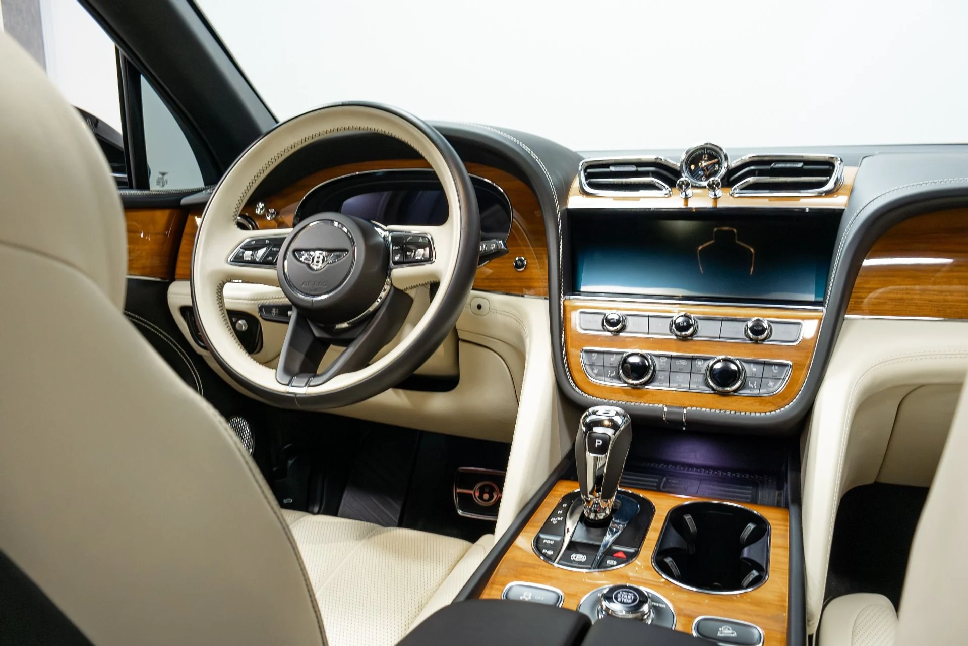 mph034_1716709953_Used_2021_Bentley_Bentayga_V8_First_Edition_1776782316_e14ac04ace