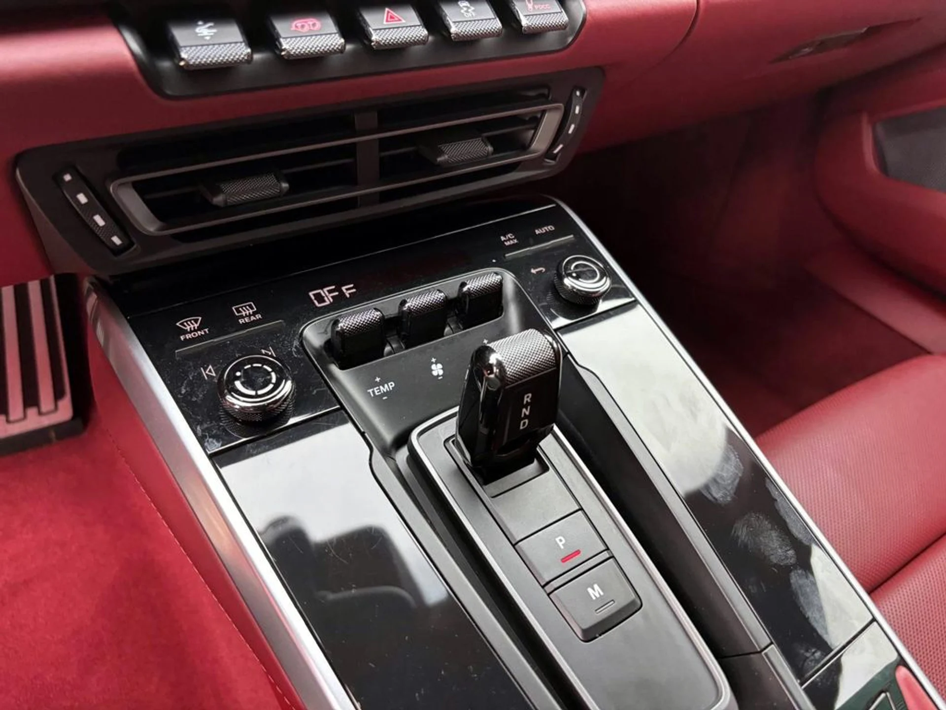 mph034_1717663907_95e74db7513060bd49b567d362a99381x_86b068a49a