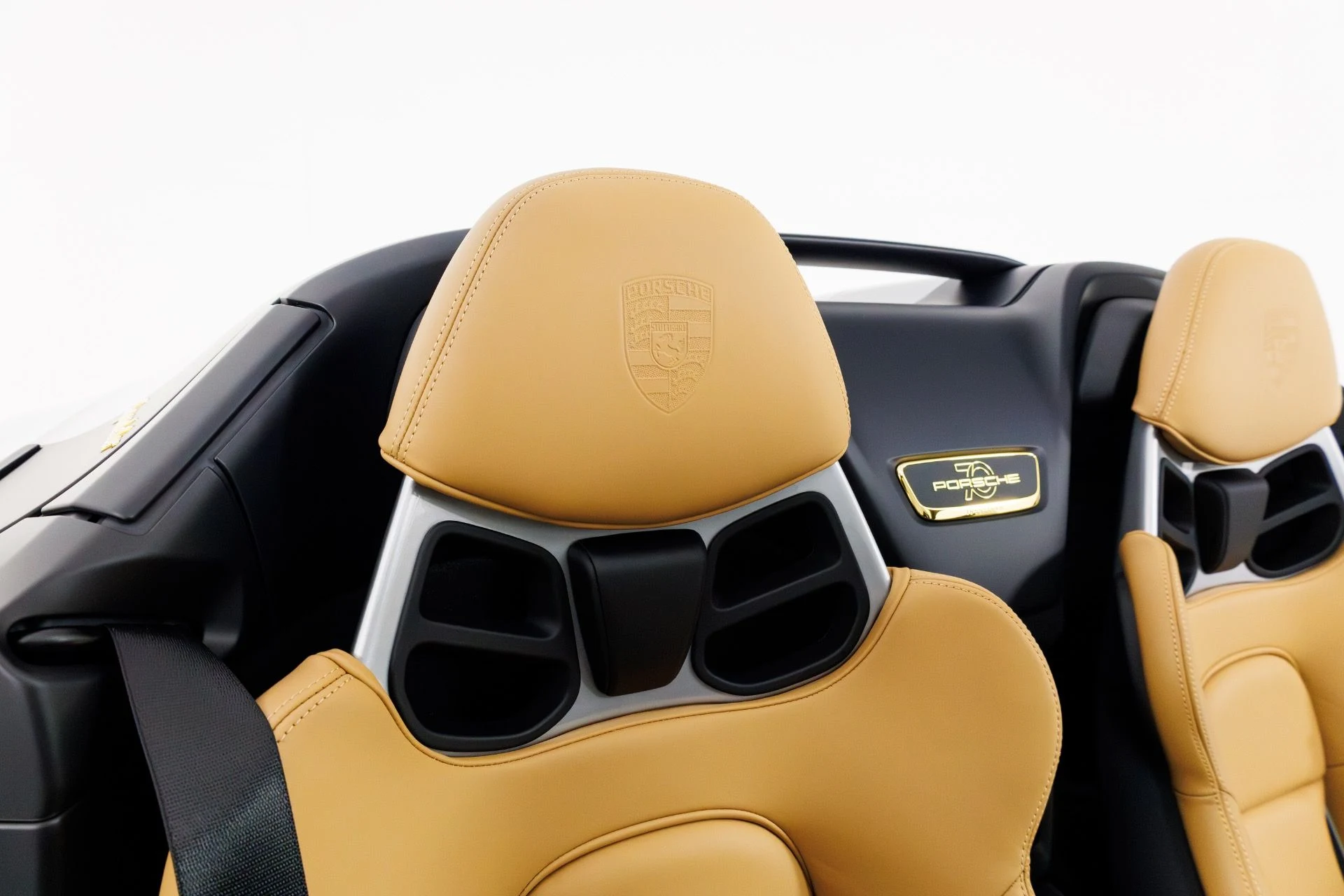 mph034_1719315177_Used_2019_Porsche_911_Speedster_1770313317_2fa2c443d7