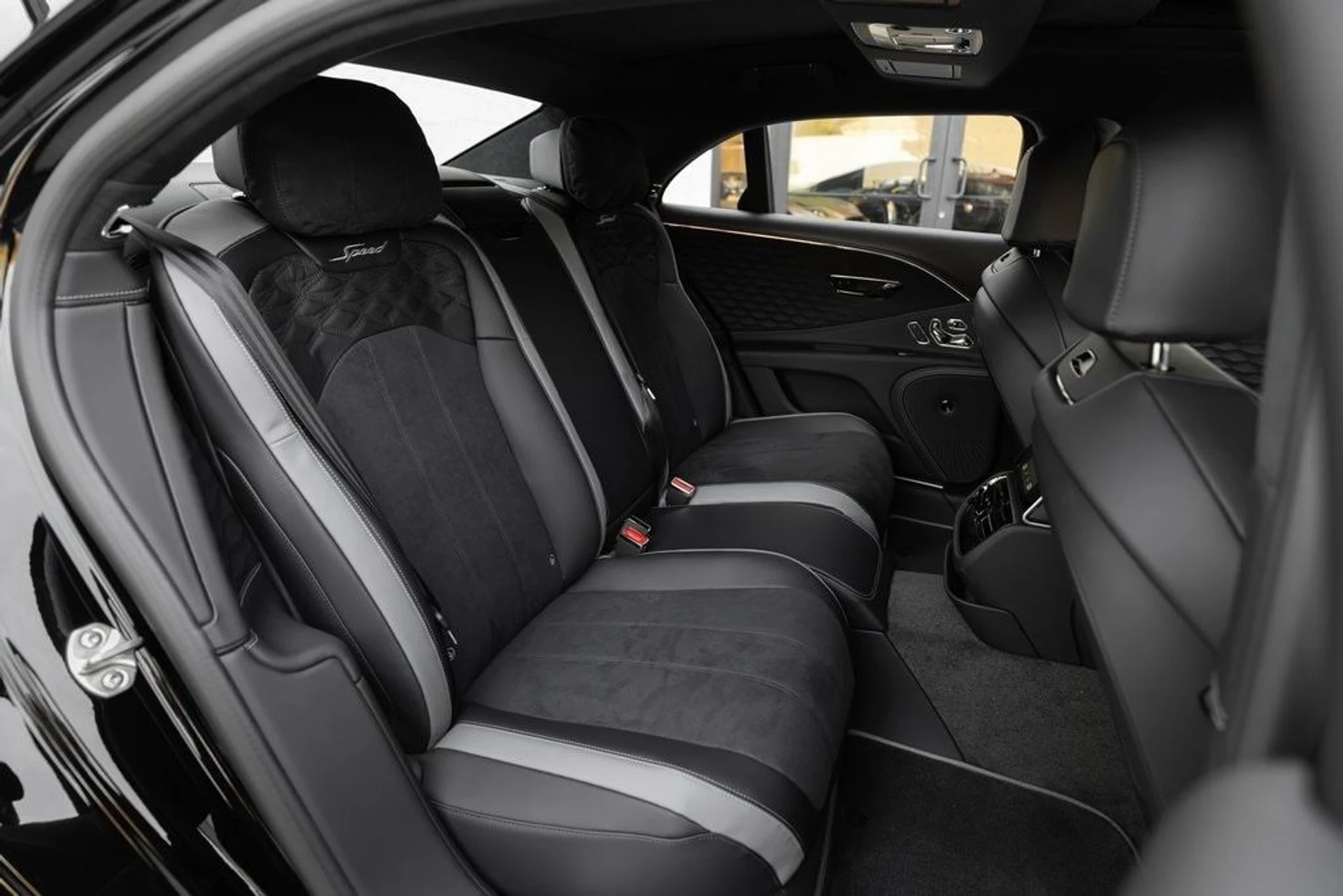 mph034_1724376885_f00fe9f41f6b8a4afc7ecc9ebb57e465x_ccf4046261