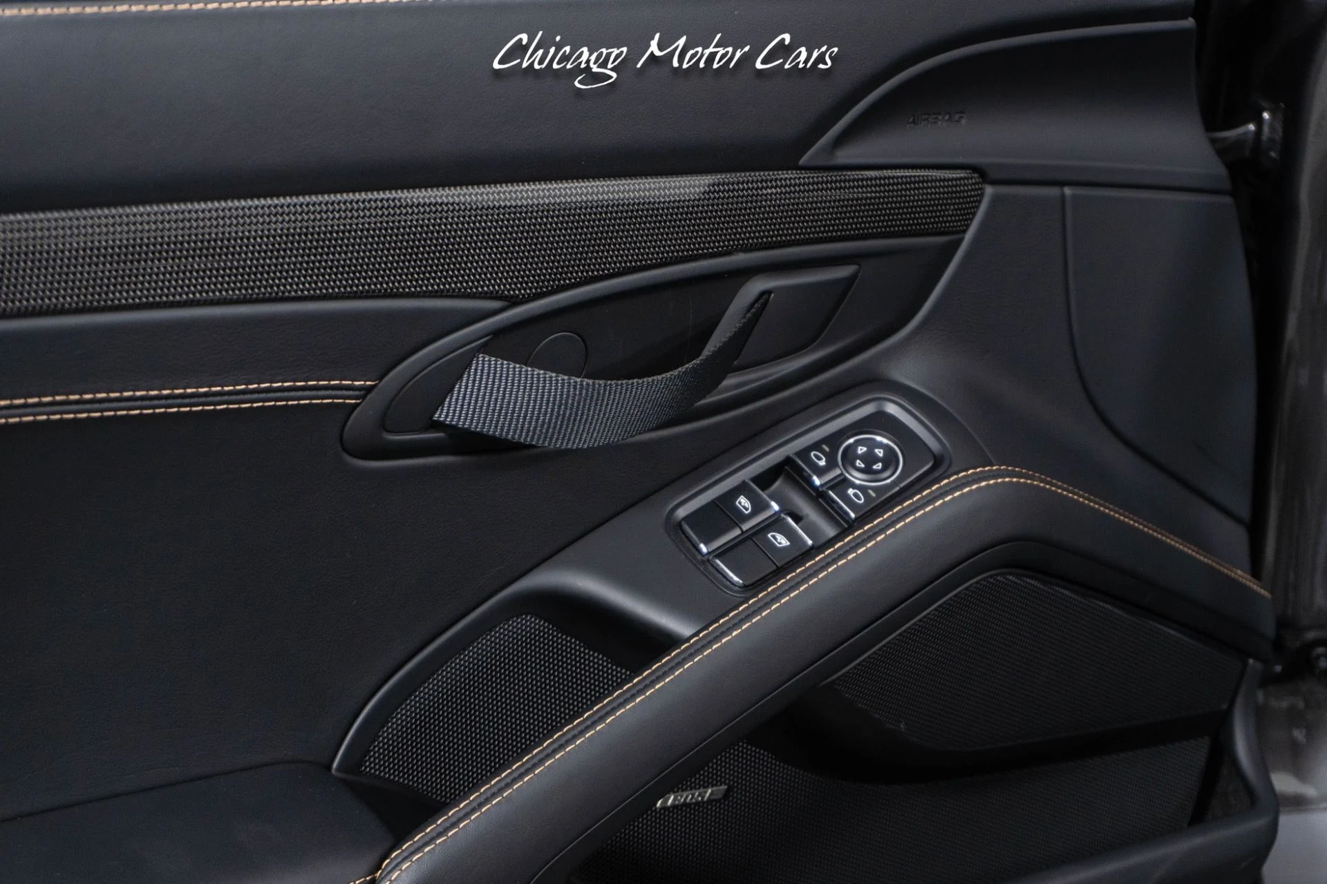 mph034_1758921895_13457_p35_l_8300e7bdf8