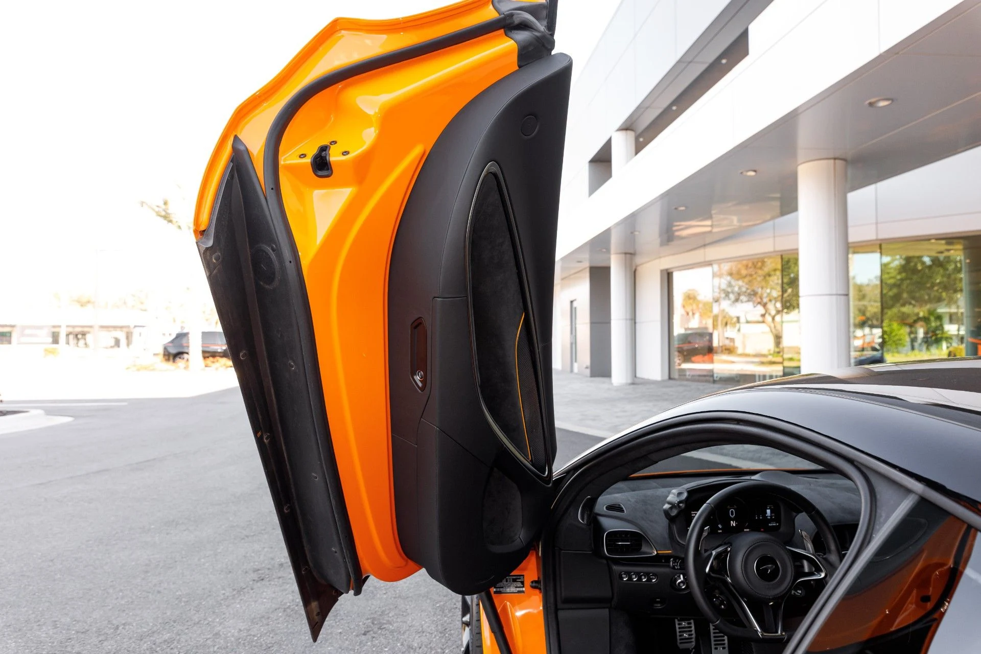 mph034_176514329_653_p35_l_a916f87017