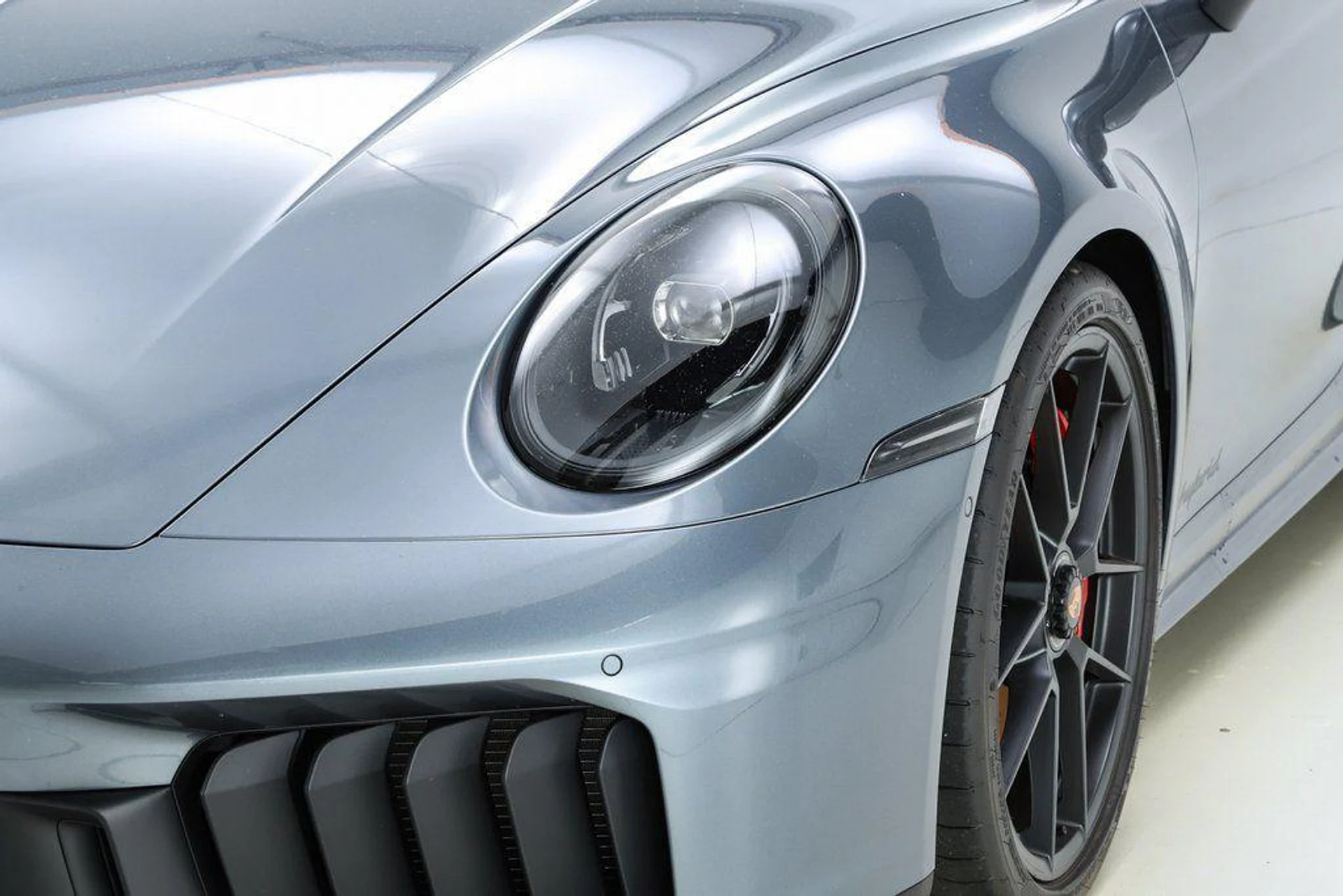 mph034_1767719561_S8w_Ujh_S_Pf_F_Iqk_Q4_KEW_Uv_CES_9_NY_9fa2227112