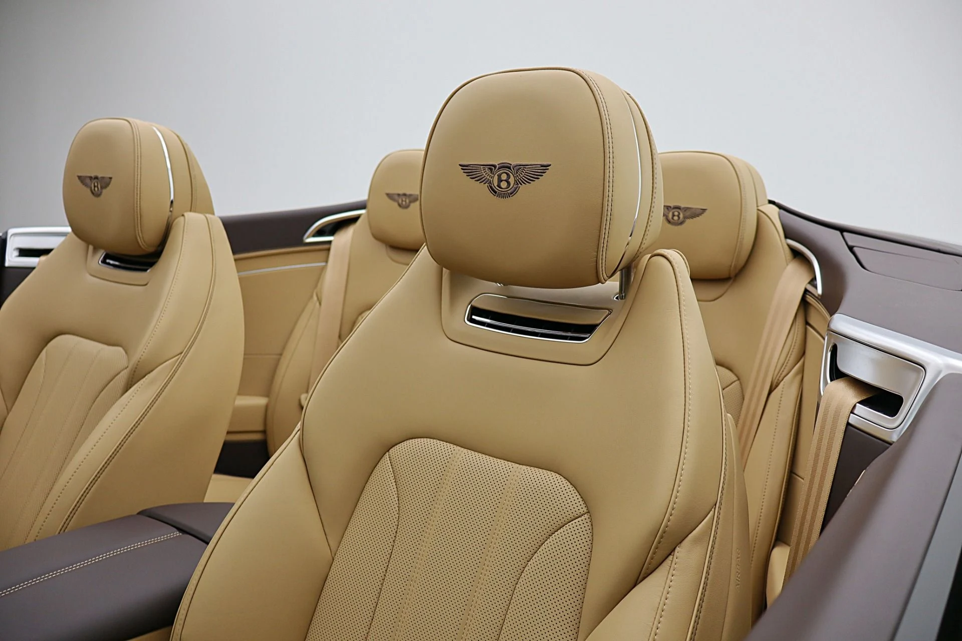 mph034_1785692220_New_2026_Bentley_Continental_GTC_8843bb835c