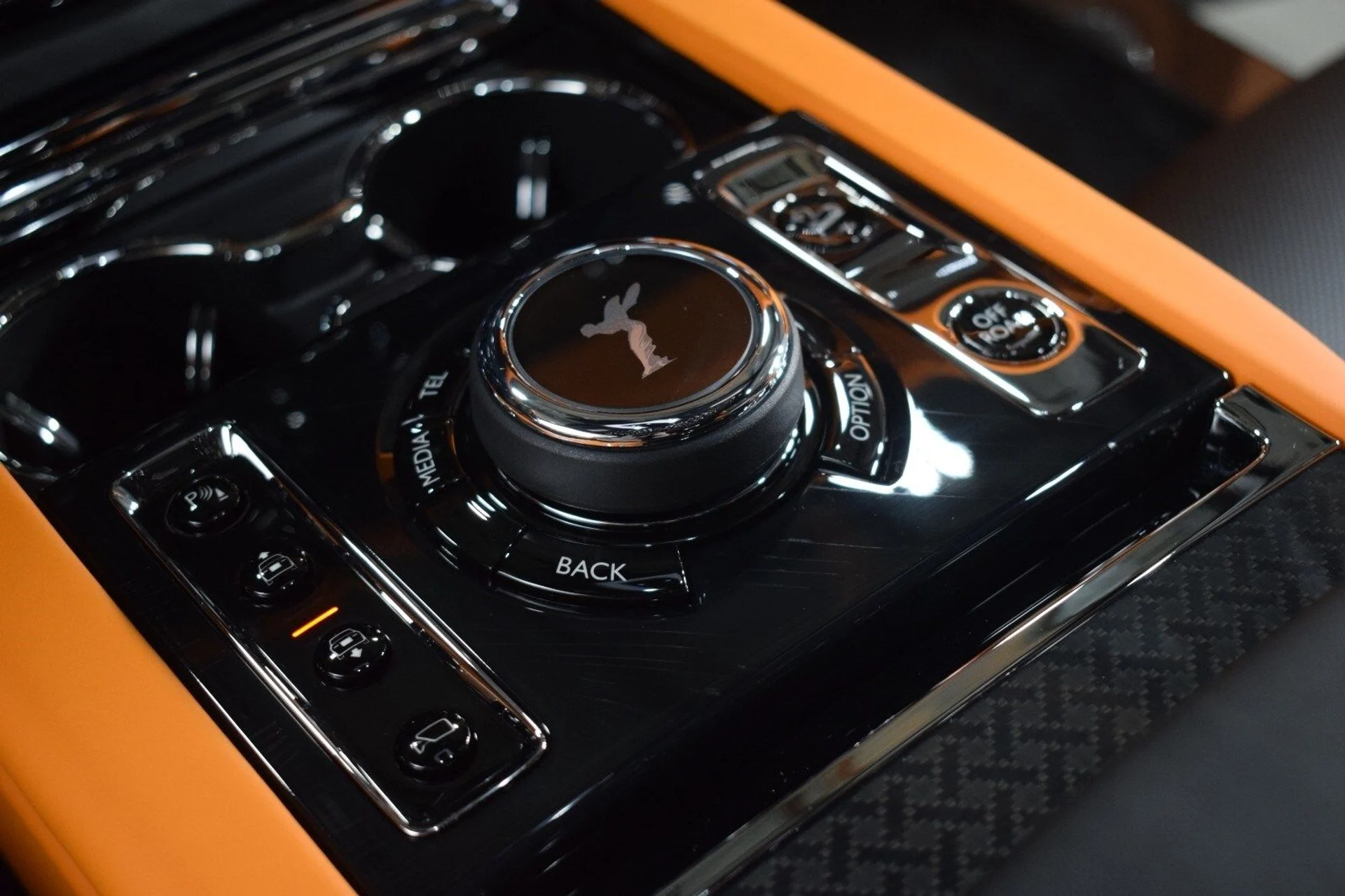 mph034_179946772_870ecc3f1b81c76f2507797ed0b43a55x_45bb686a86